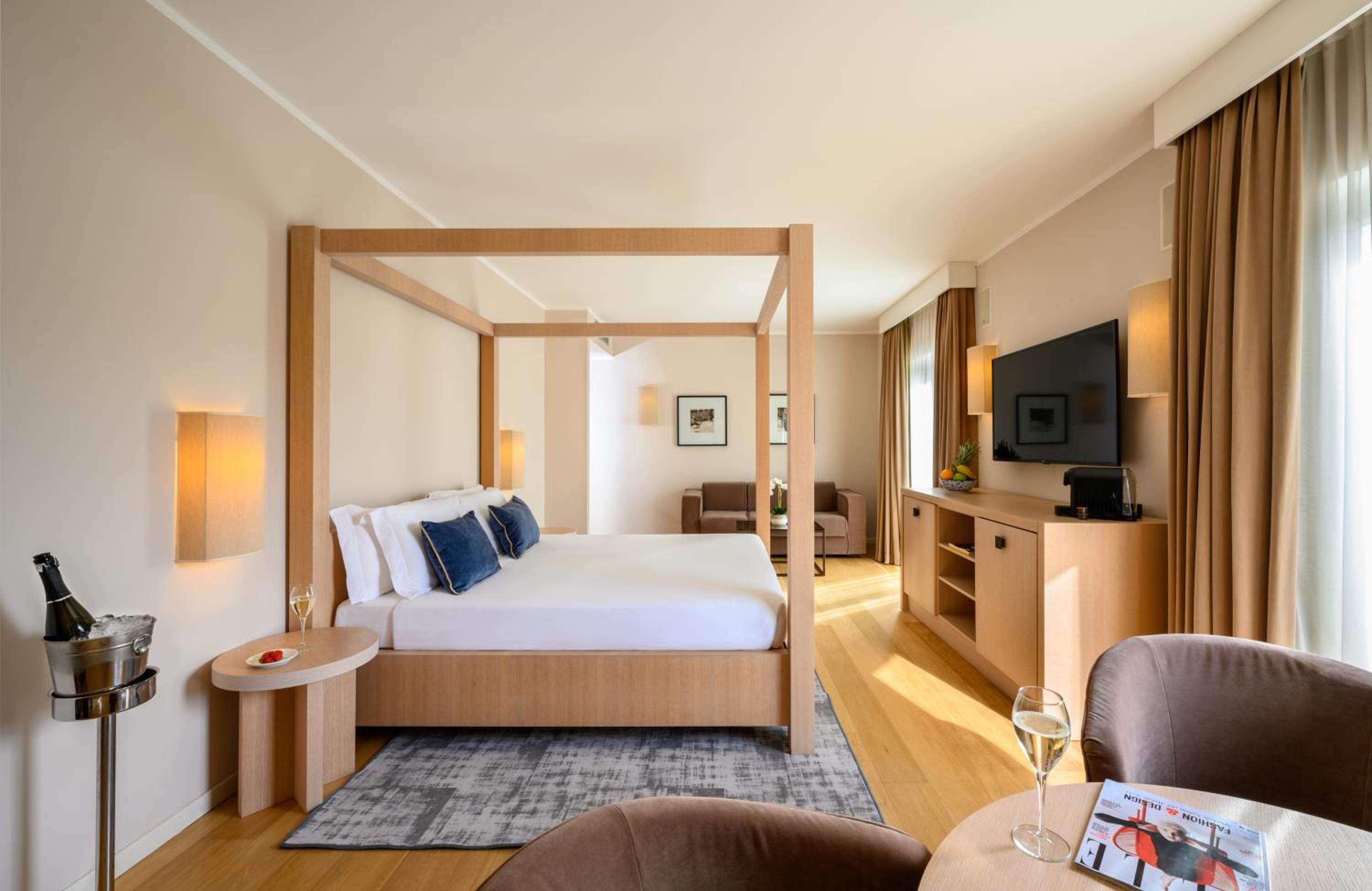 Suite With Spa Bath