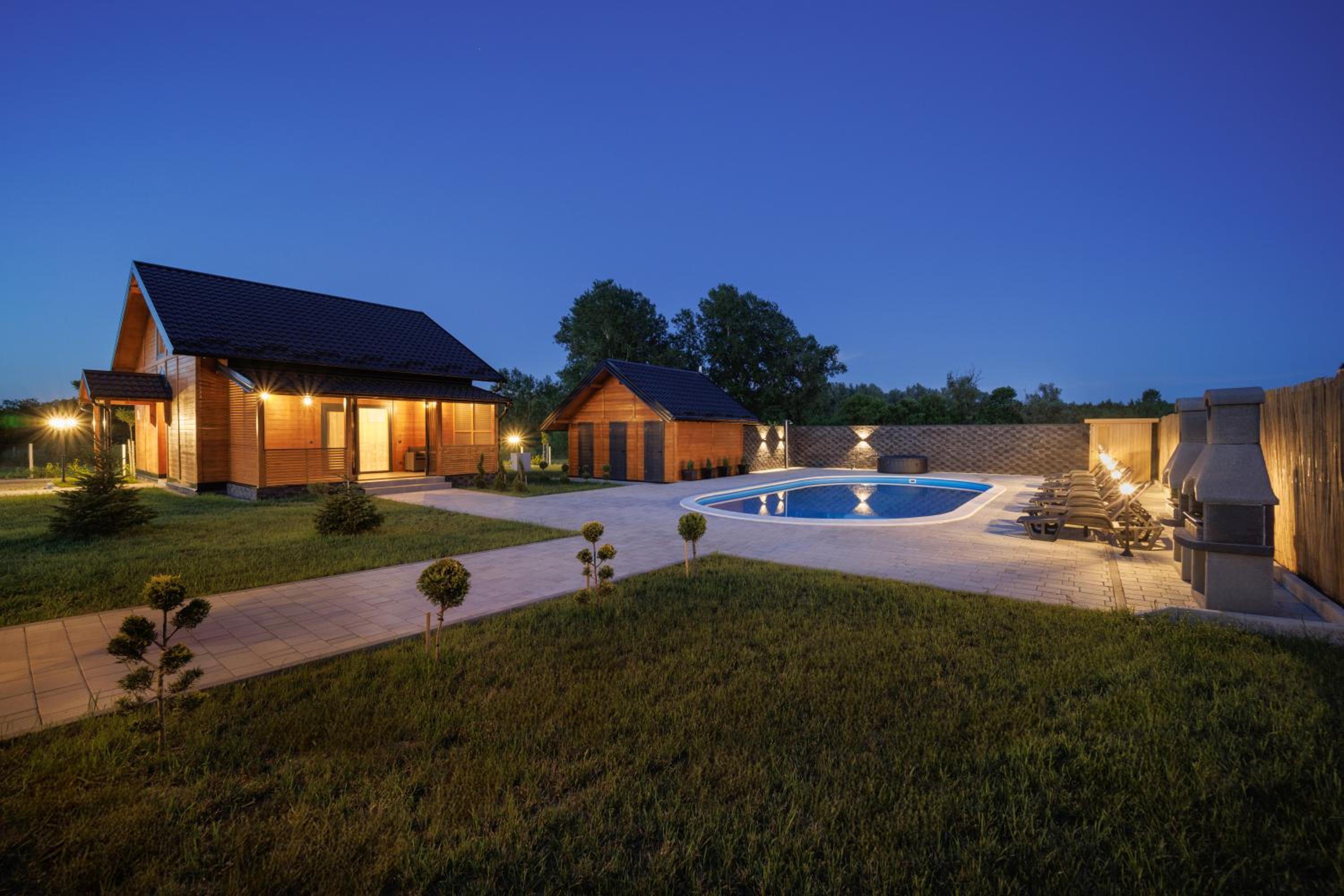Three-Bedroom Villa photo 1