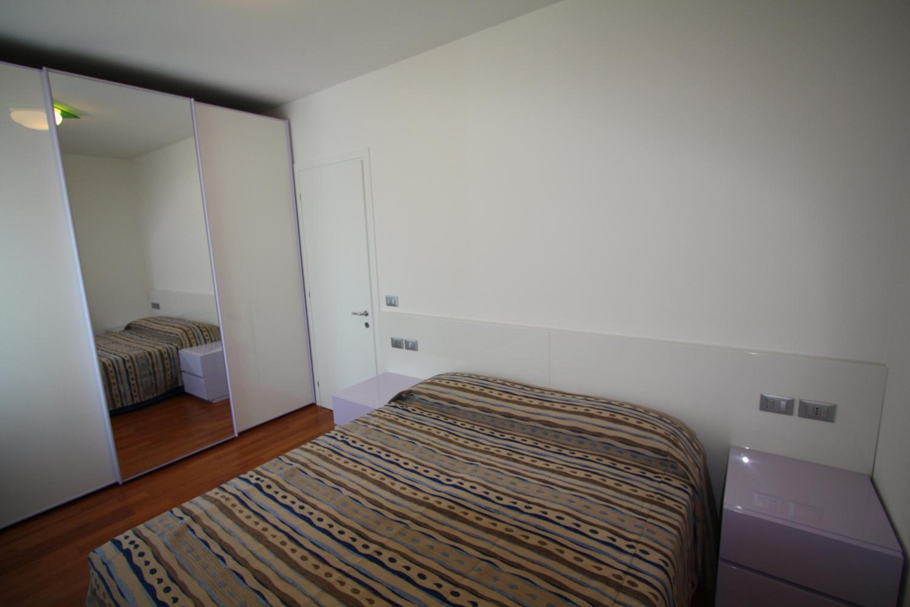 Three-Bedroom Deluxe Apartment photo 1