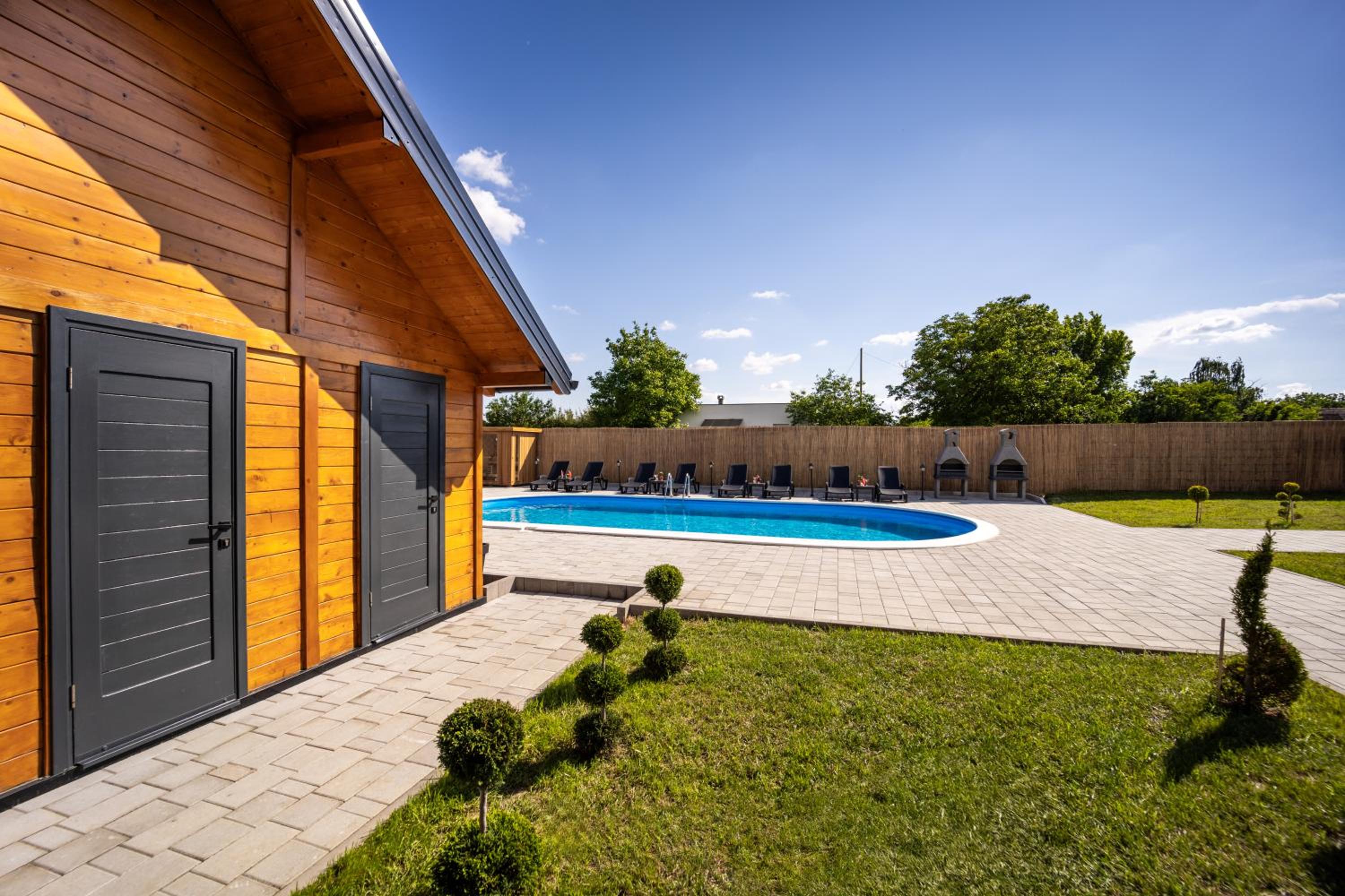 Three-Bedroom Villa photo 2