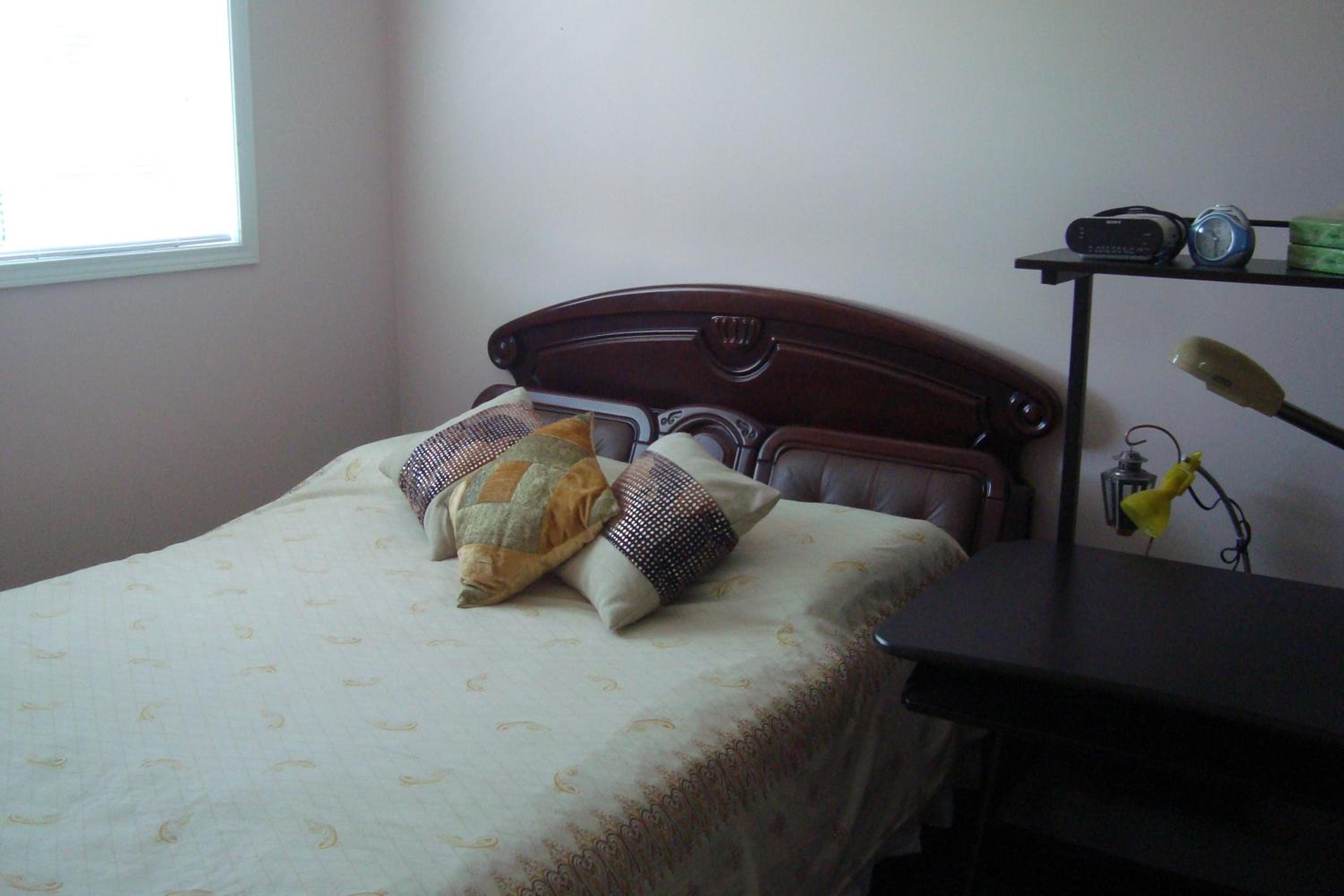 Double Room with Shared Bathroom photo 2