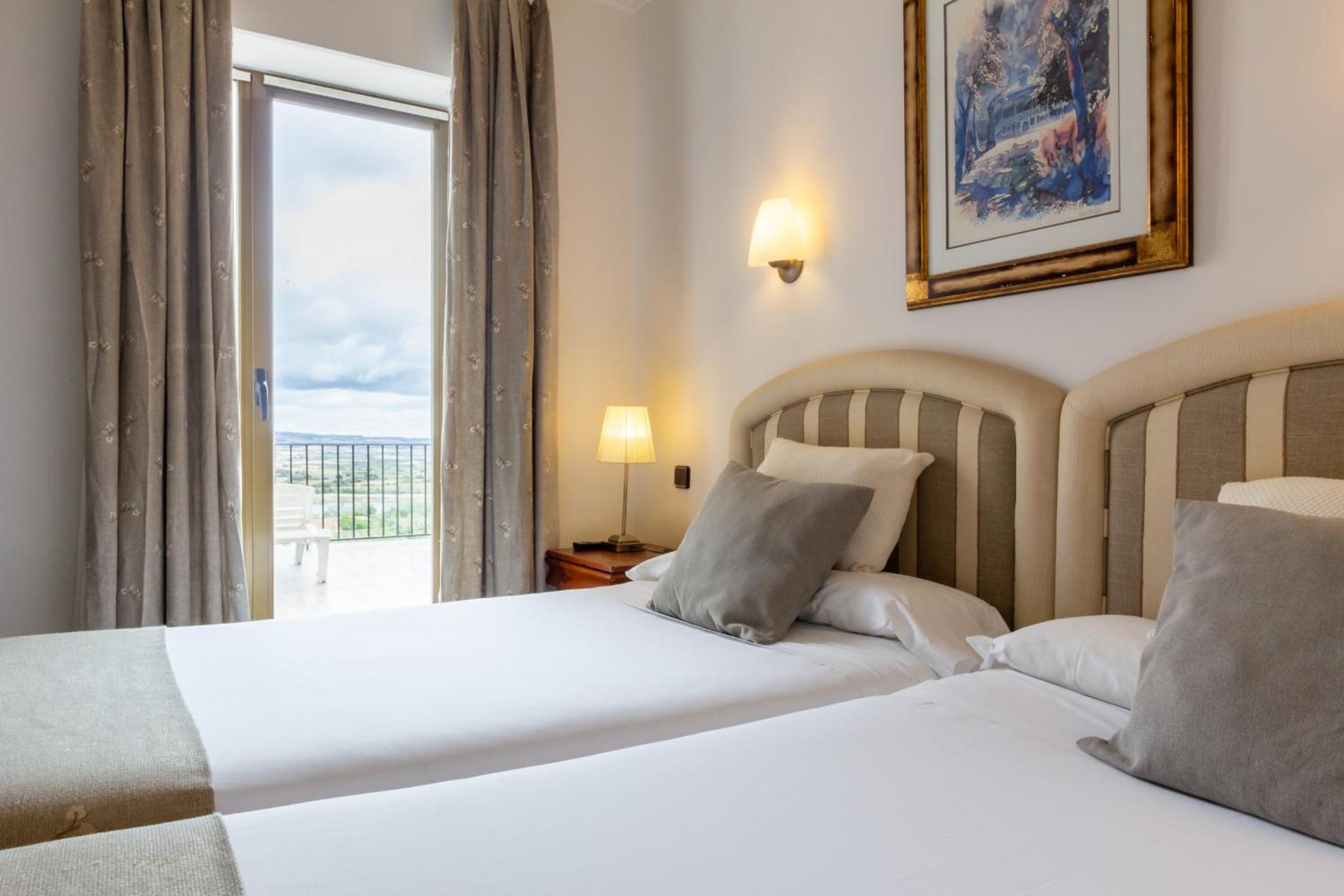 Double Room with Mountain View photo 2