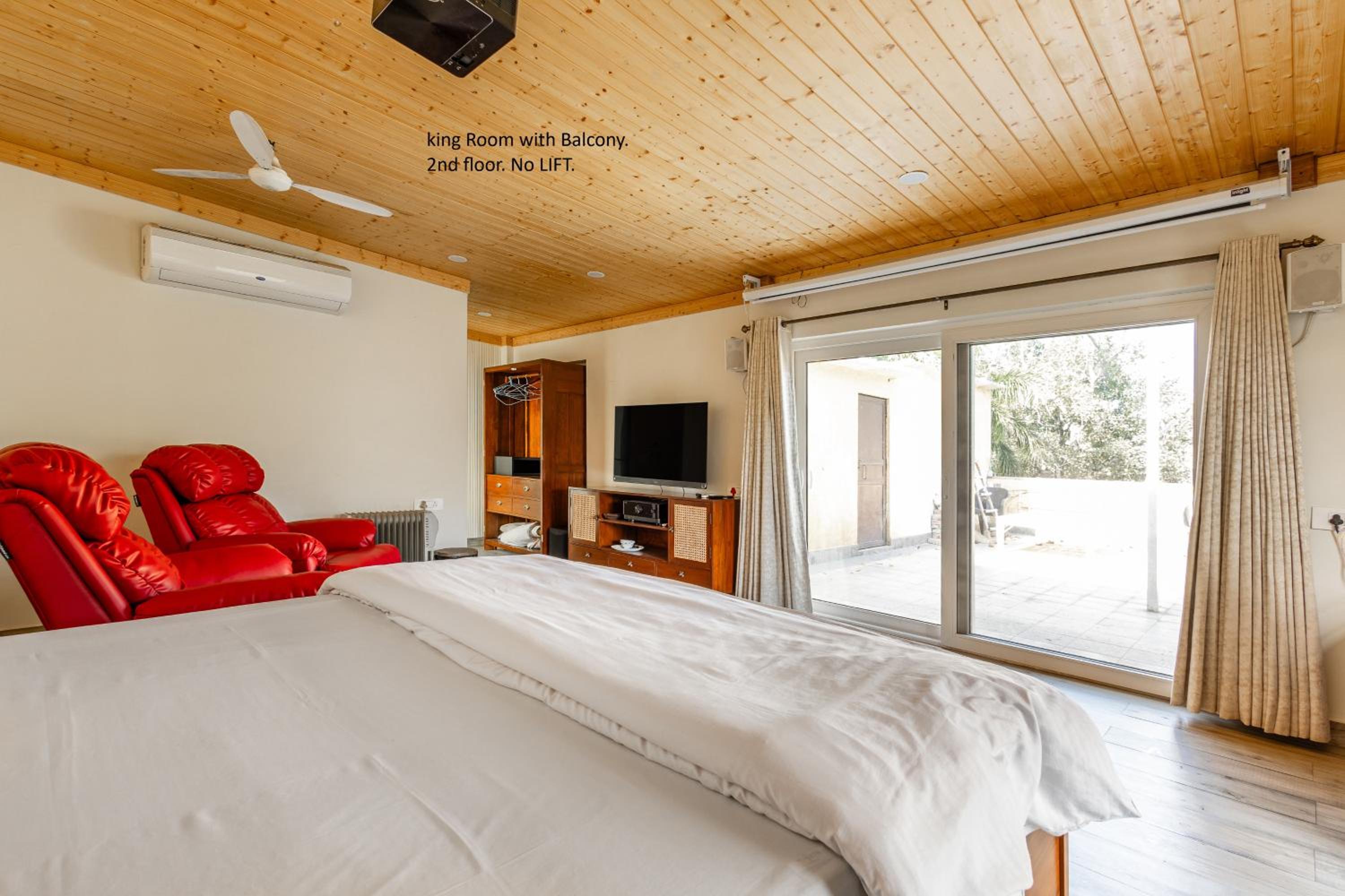 King Room with Balcony