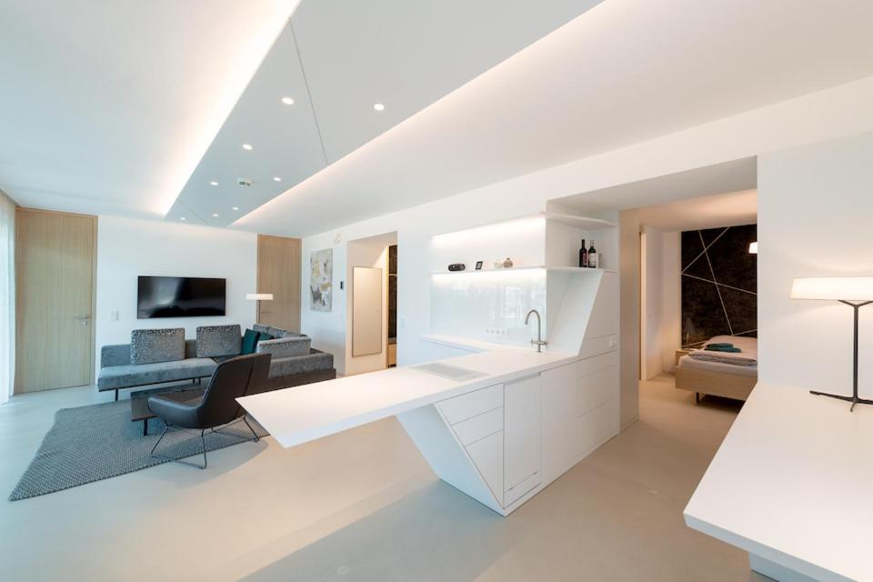 Suite with Lake View photo 3