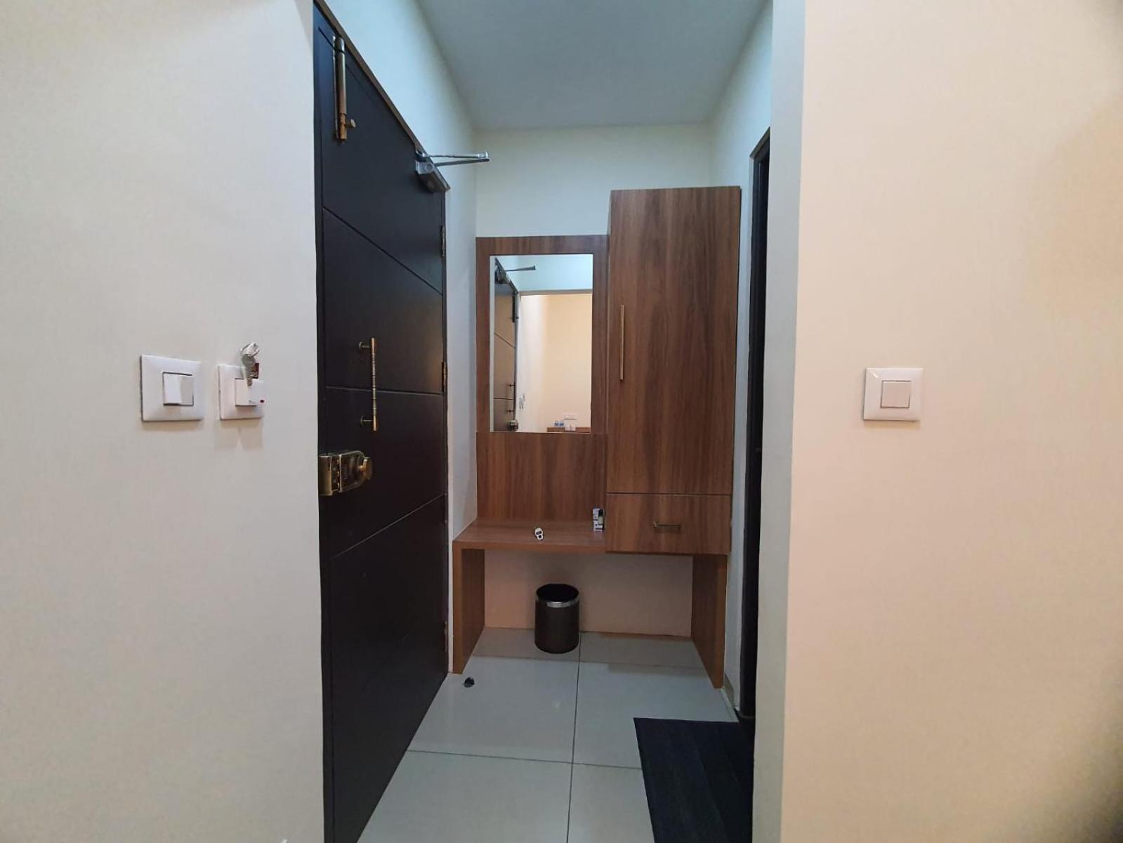 Twin Room - Photo 10