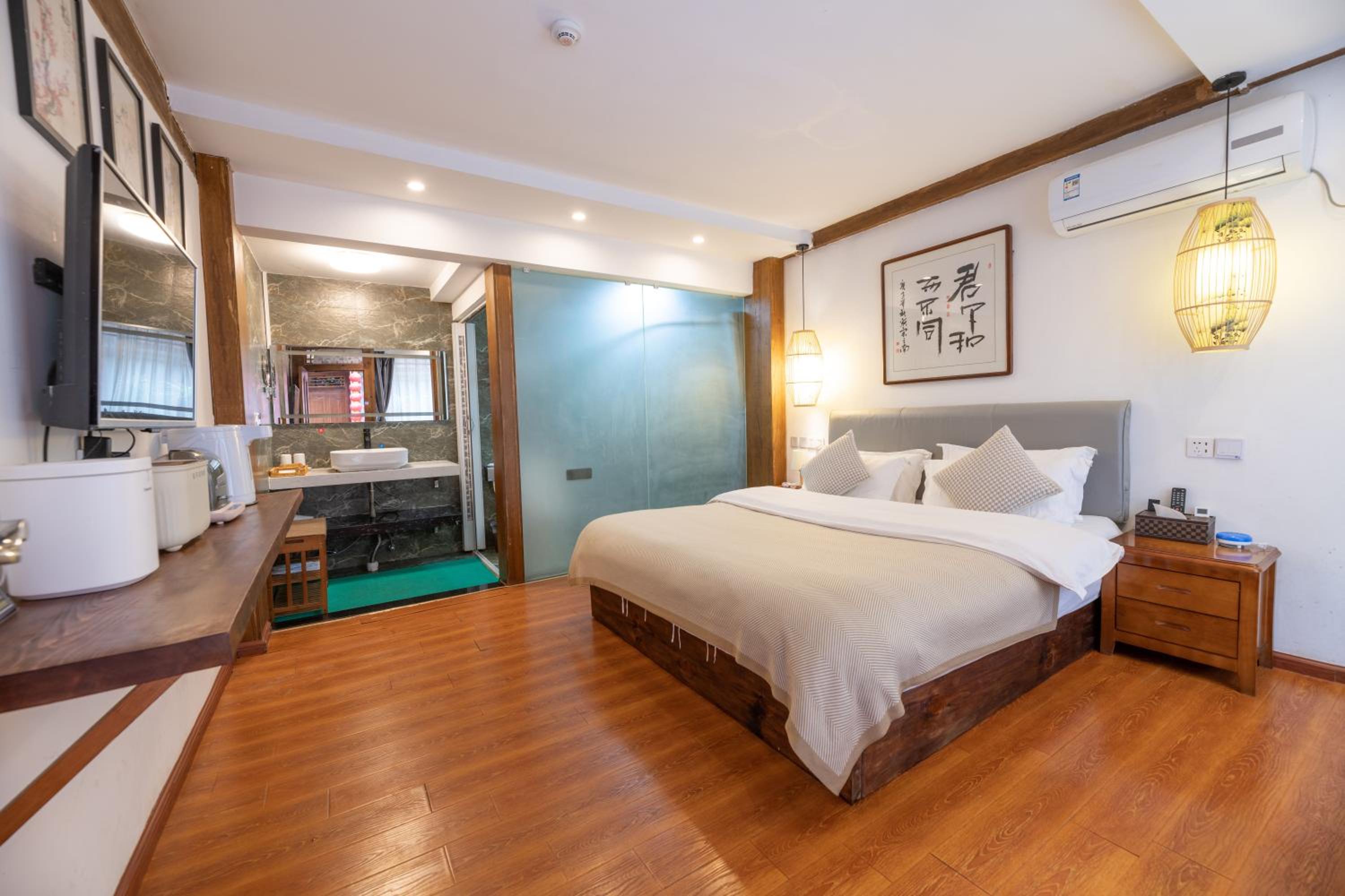 Double Room with Private Bathroom