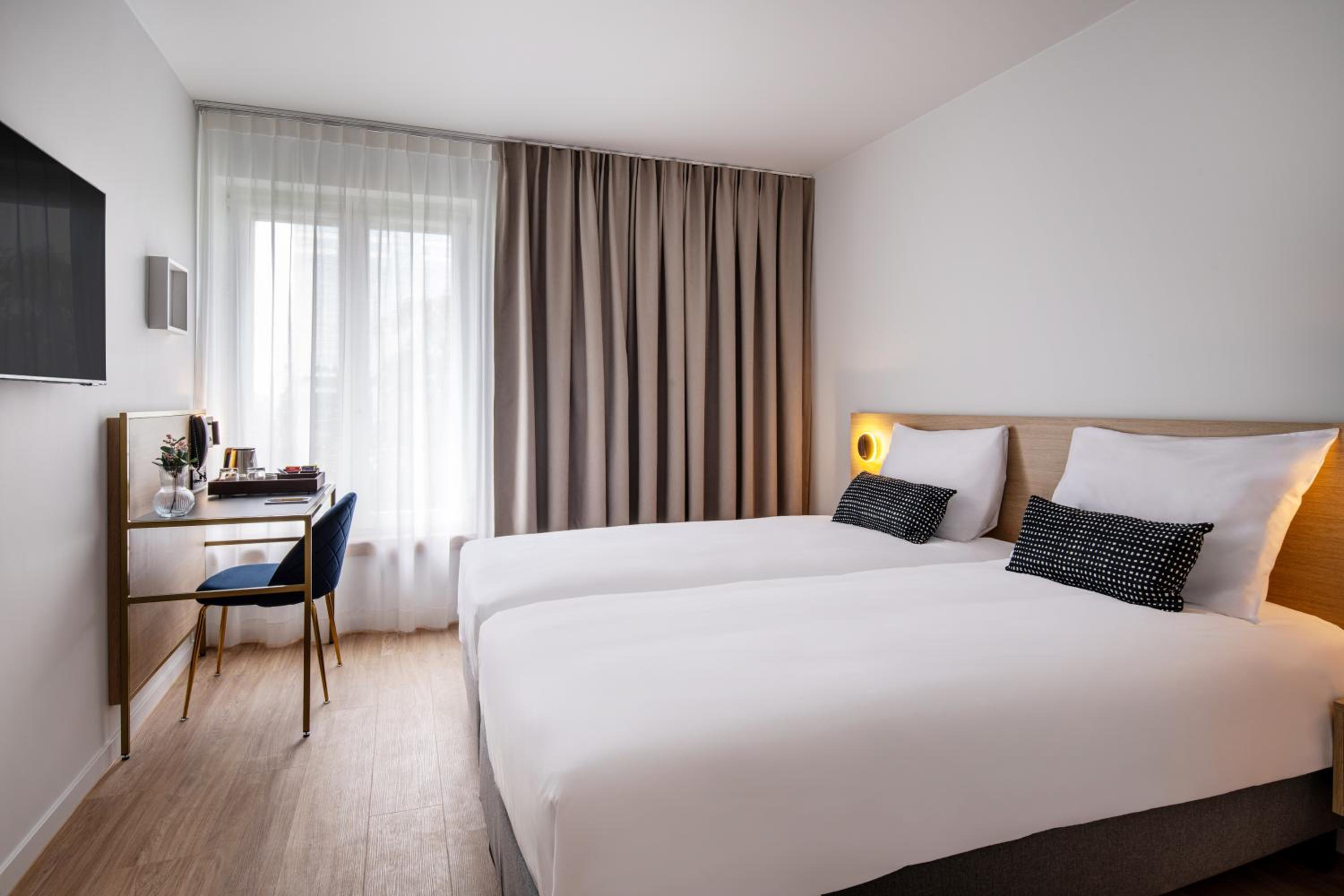 Deluxe Twin Room - Photo 1