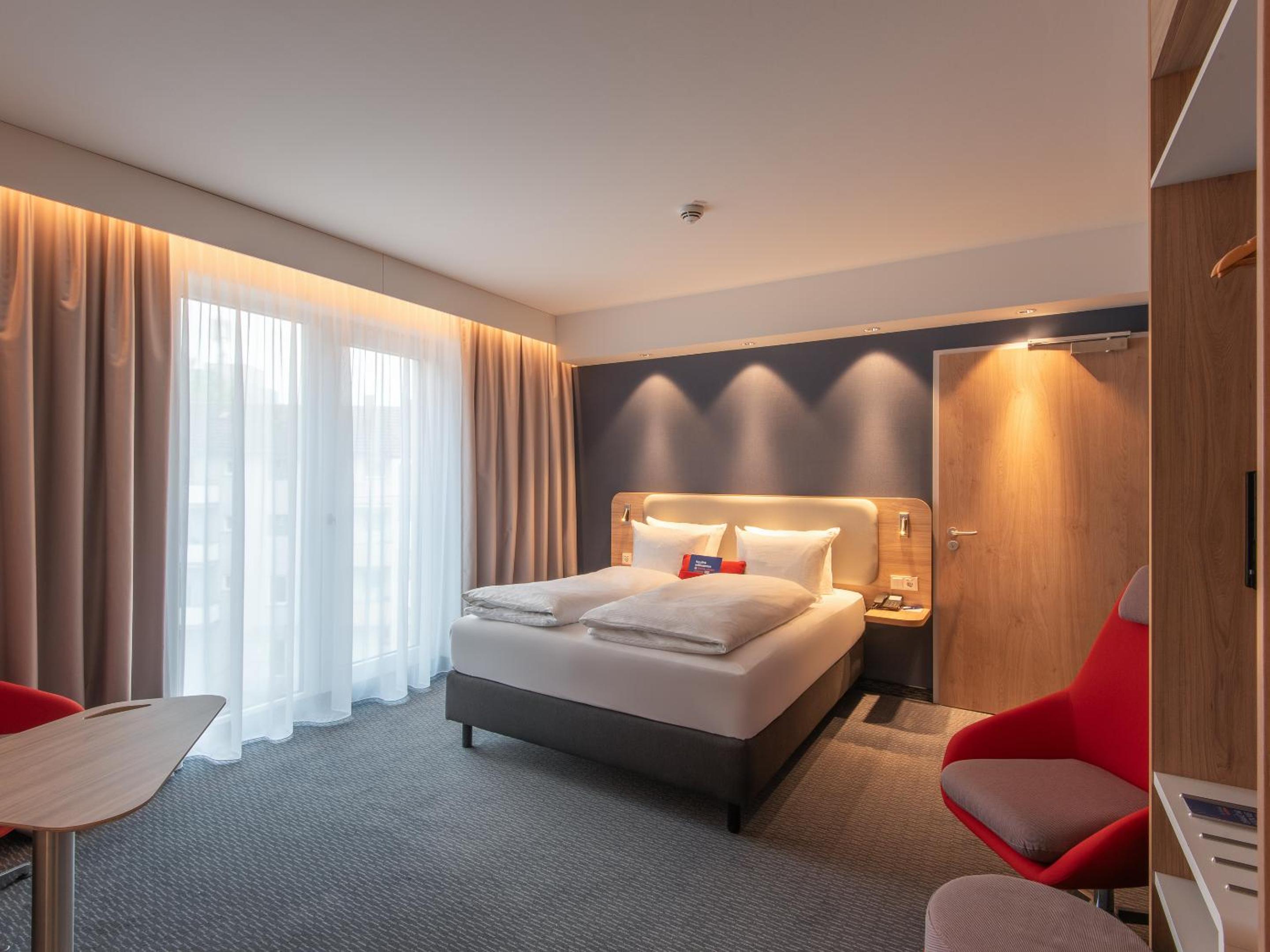 Standard Queen Room - Accessible