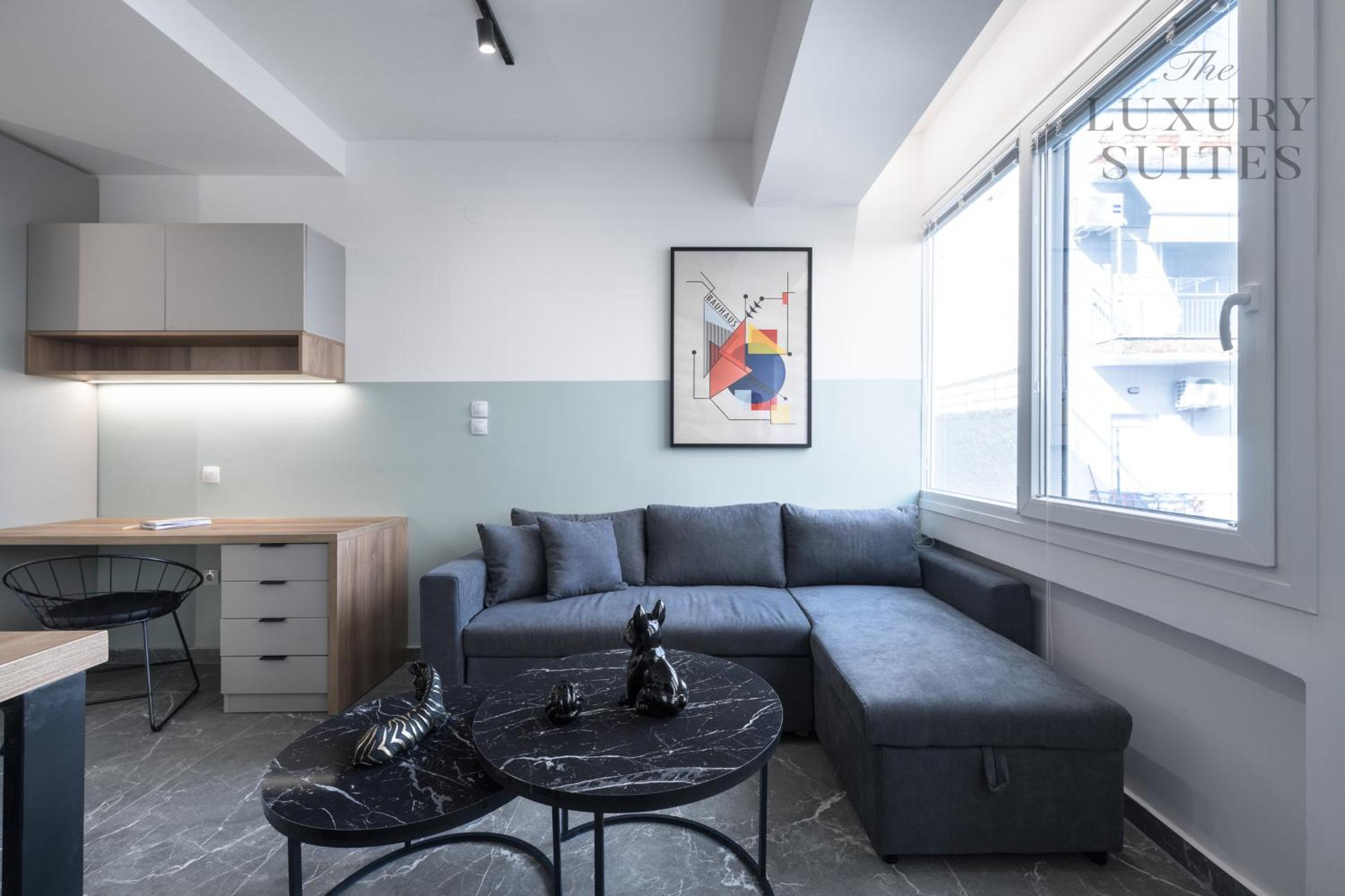 King Studio with Sofa Bed - Photo 9