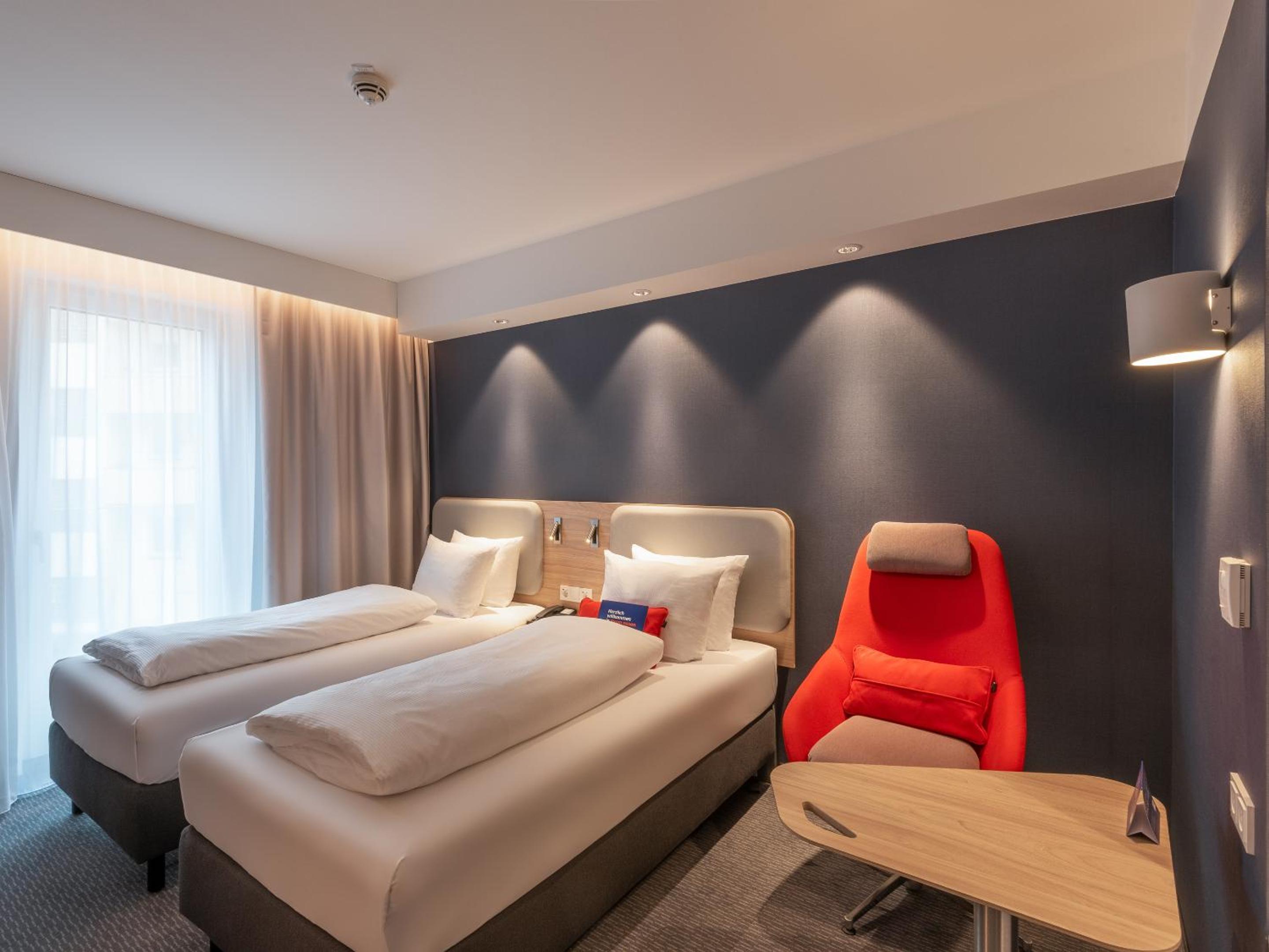 Standard Room with Two Single Beds