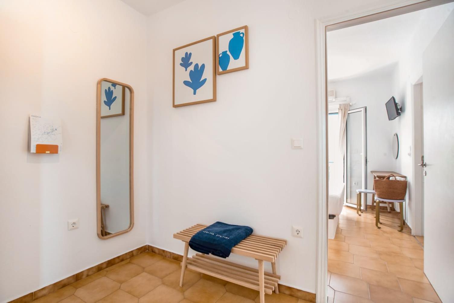 Superior One-Bedroom Apartment with Balcony