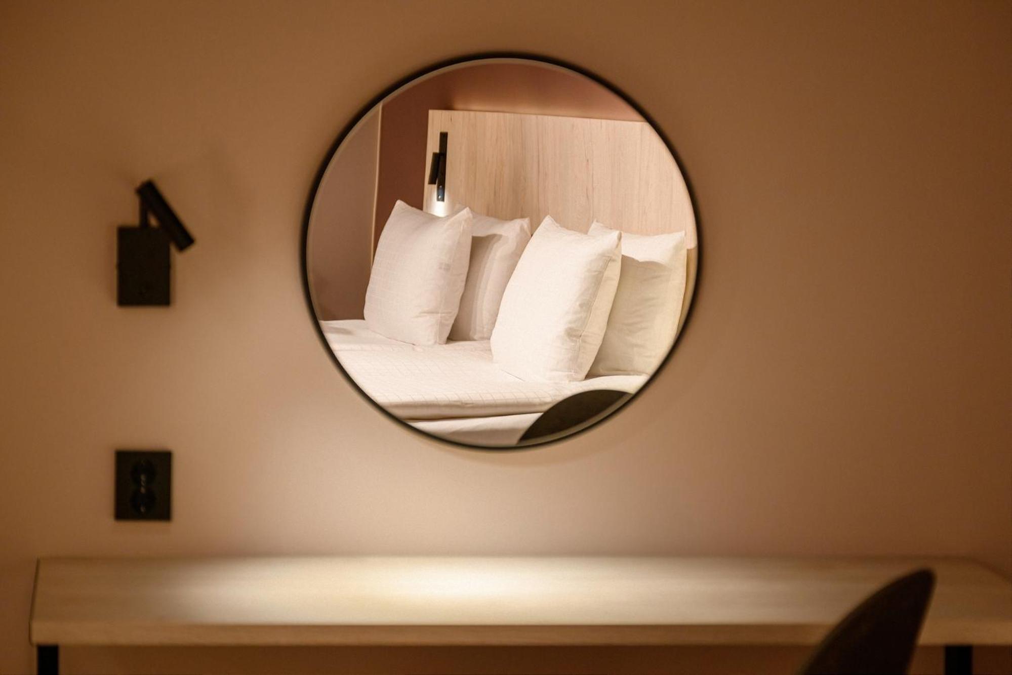 Small Double Room - without window - Photo 4