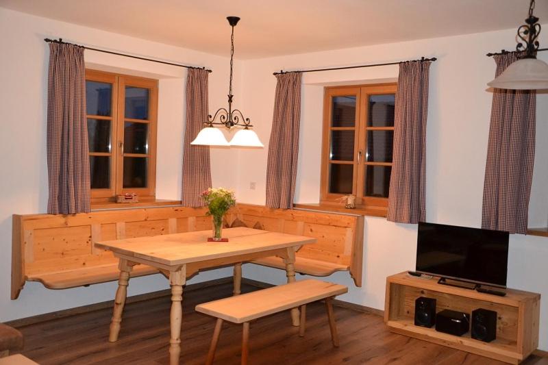 Two-Bedroom Apartment with Balcony photo 3