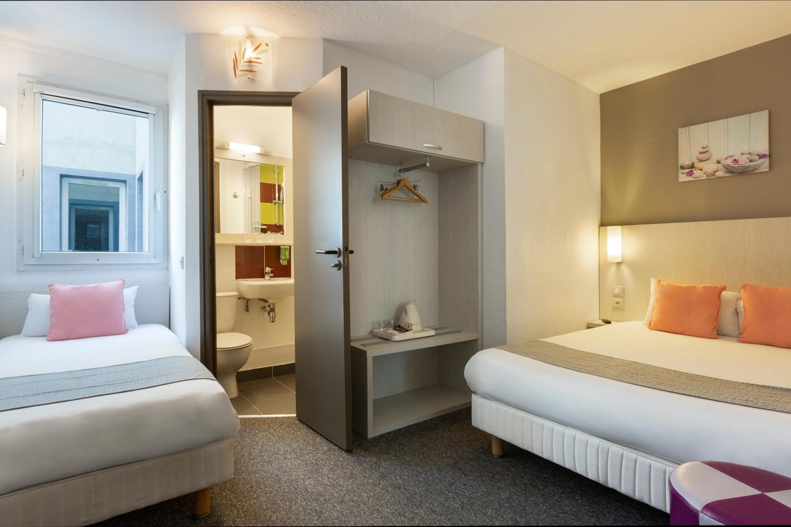 Triple Room - Photo 1