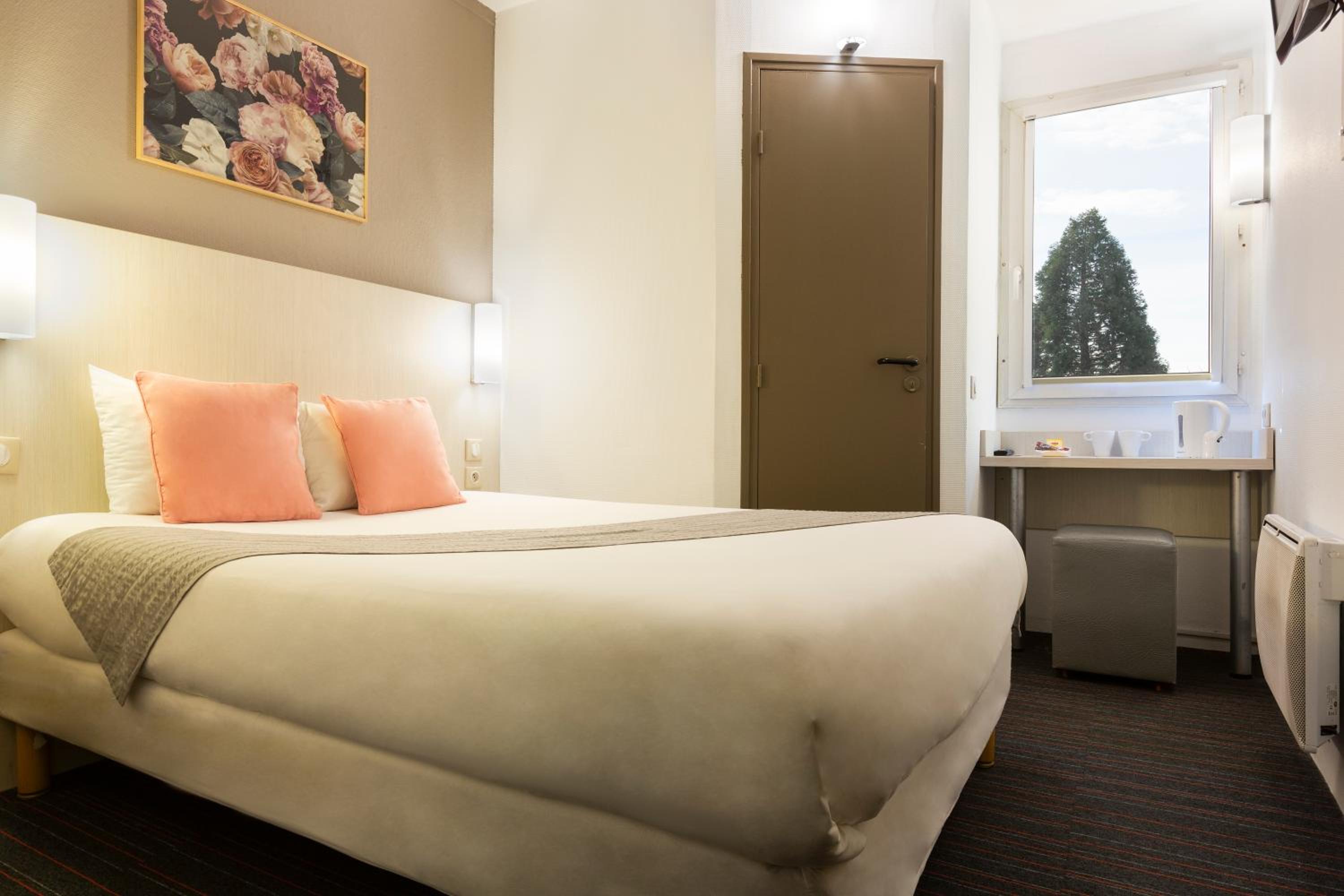 Double Room - Photo 1