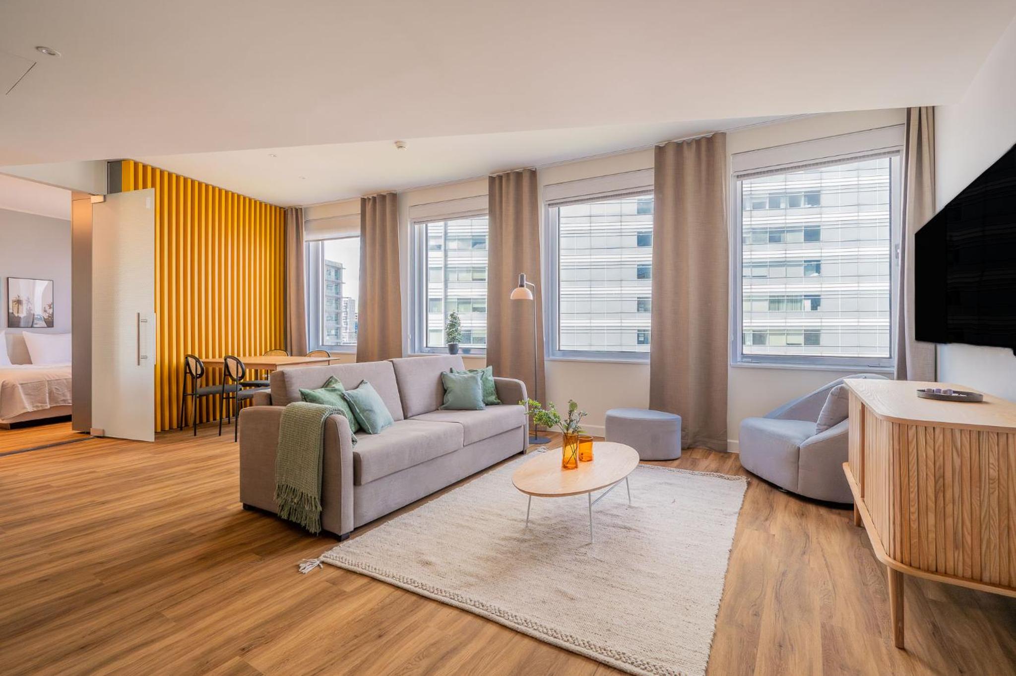 One-Bedroom Suite with Sofa Bed photo 1
