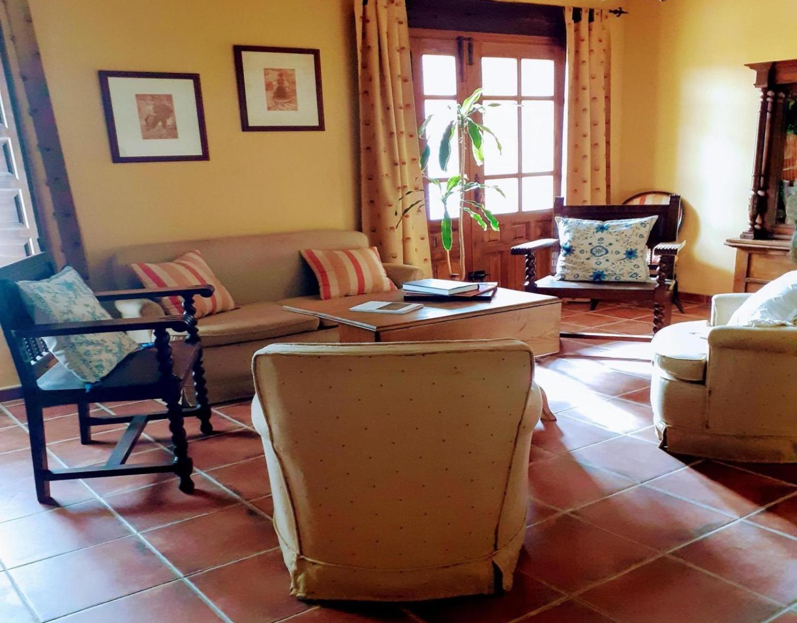 Casa de Seis Habitaciones