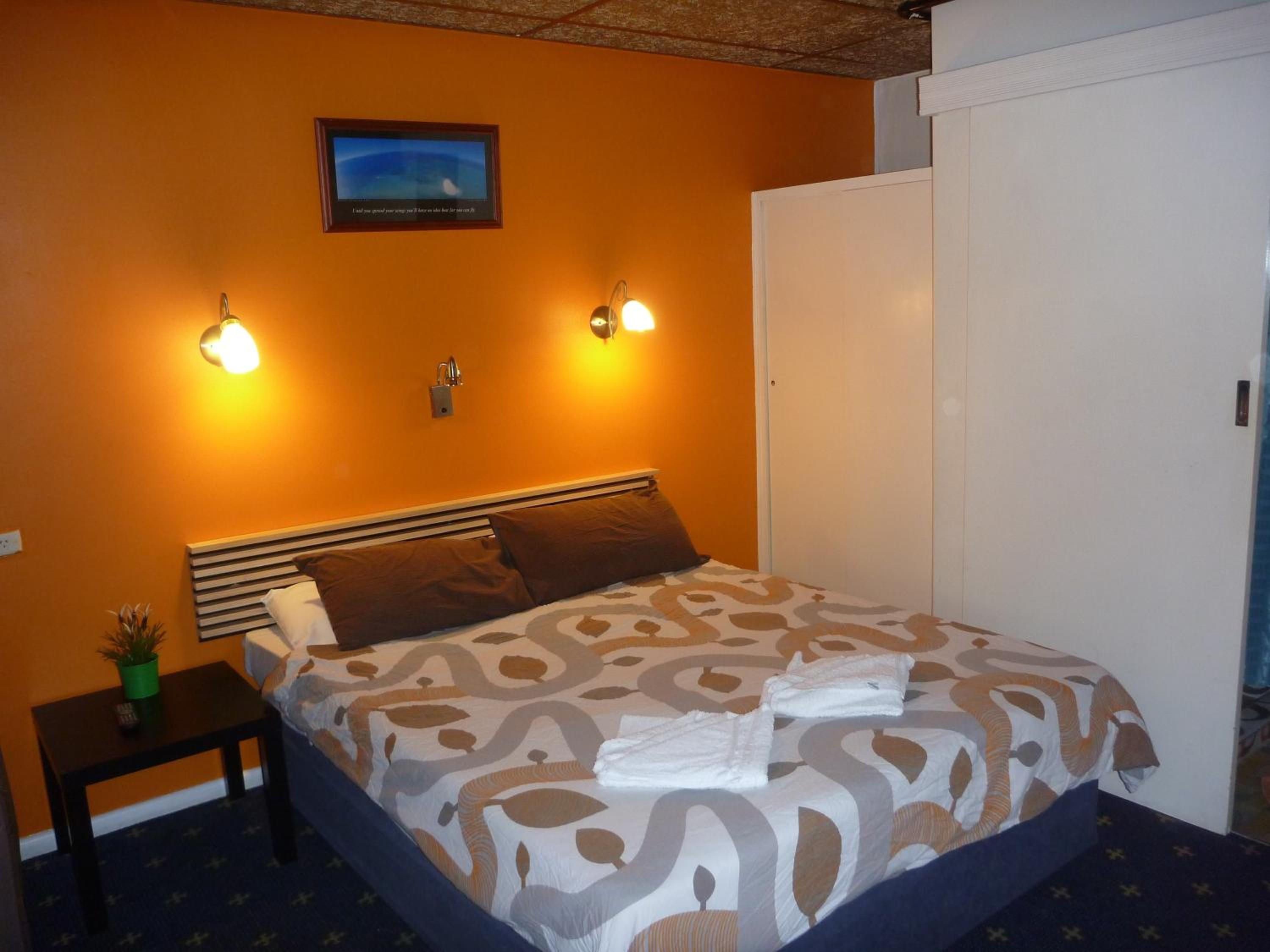 Double Room with Private Bathroom photo 2