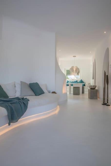 Villa photo 3
