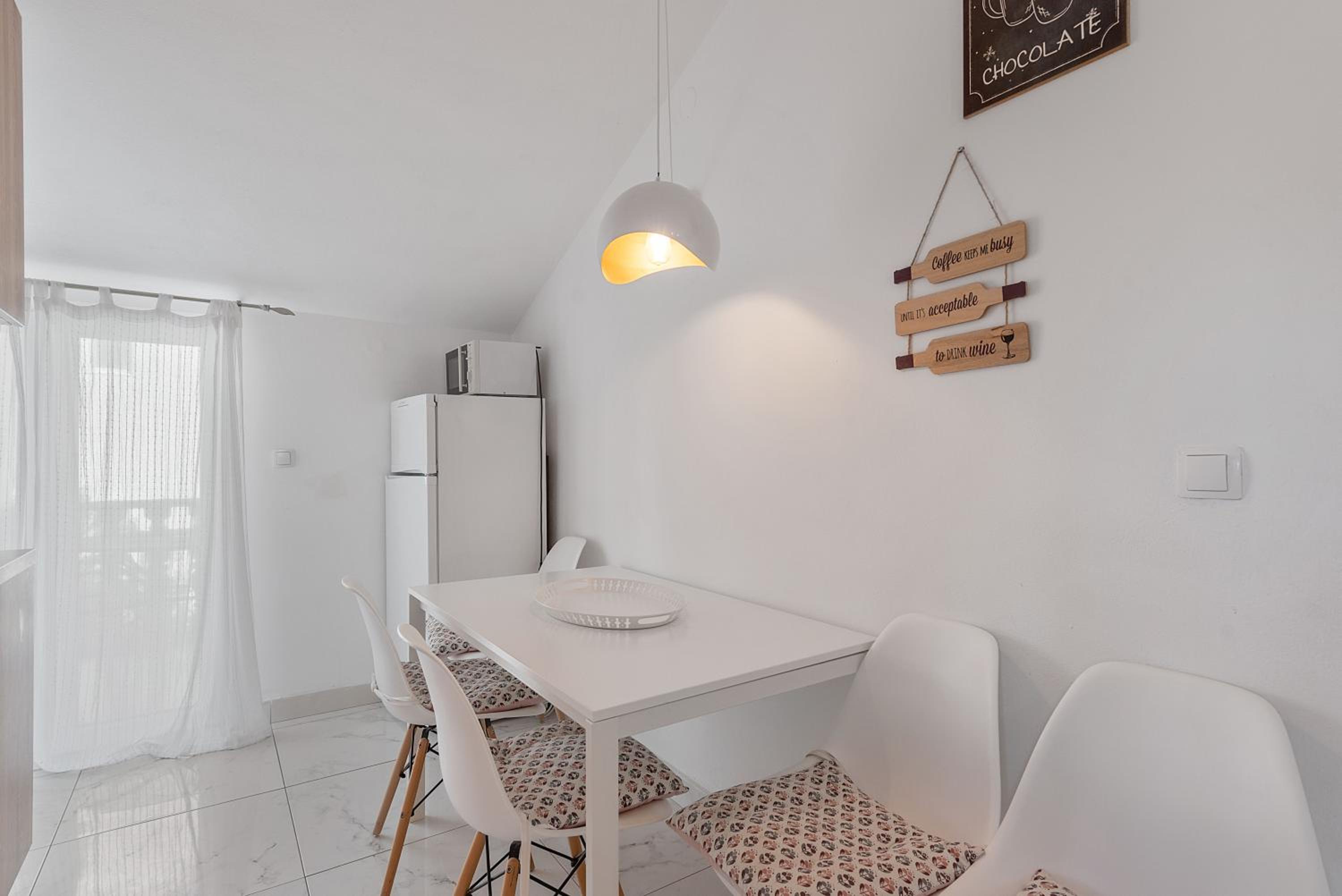 Apartment with Sea View - Photo 12