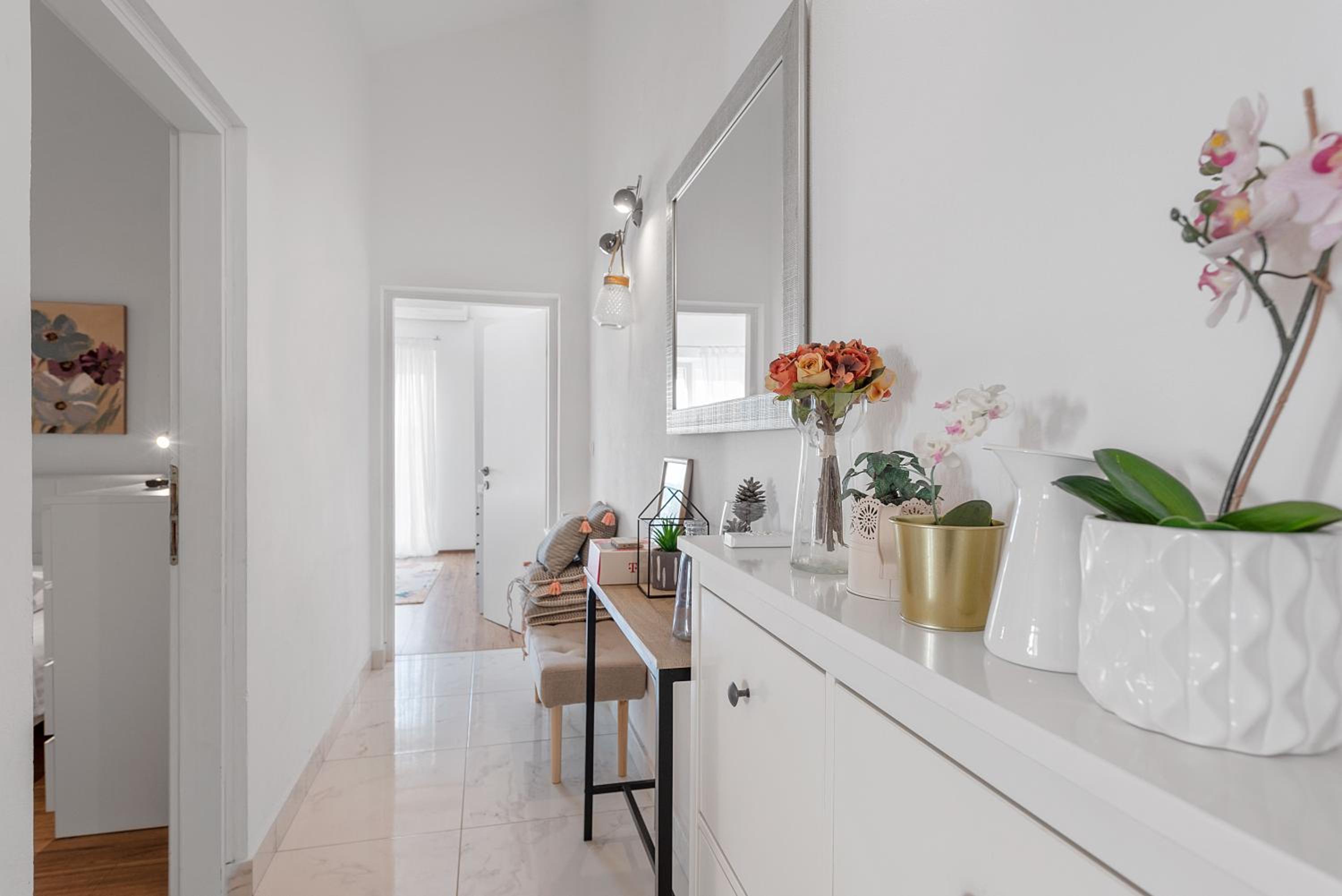 Apartment with Sea View - Photo 1