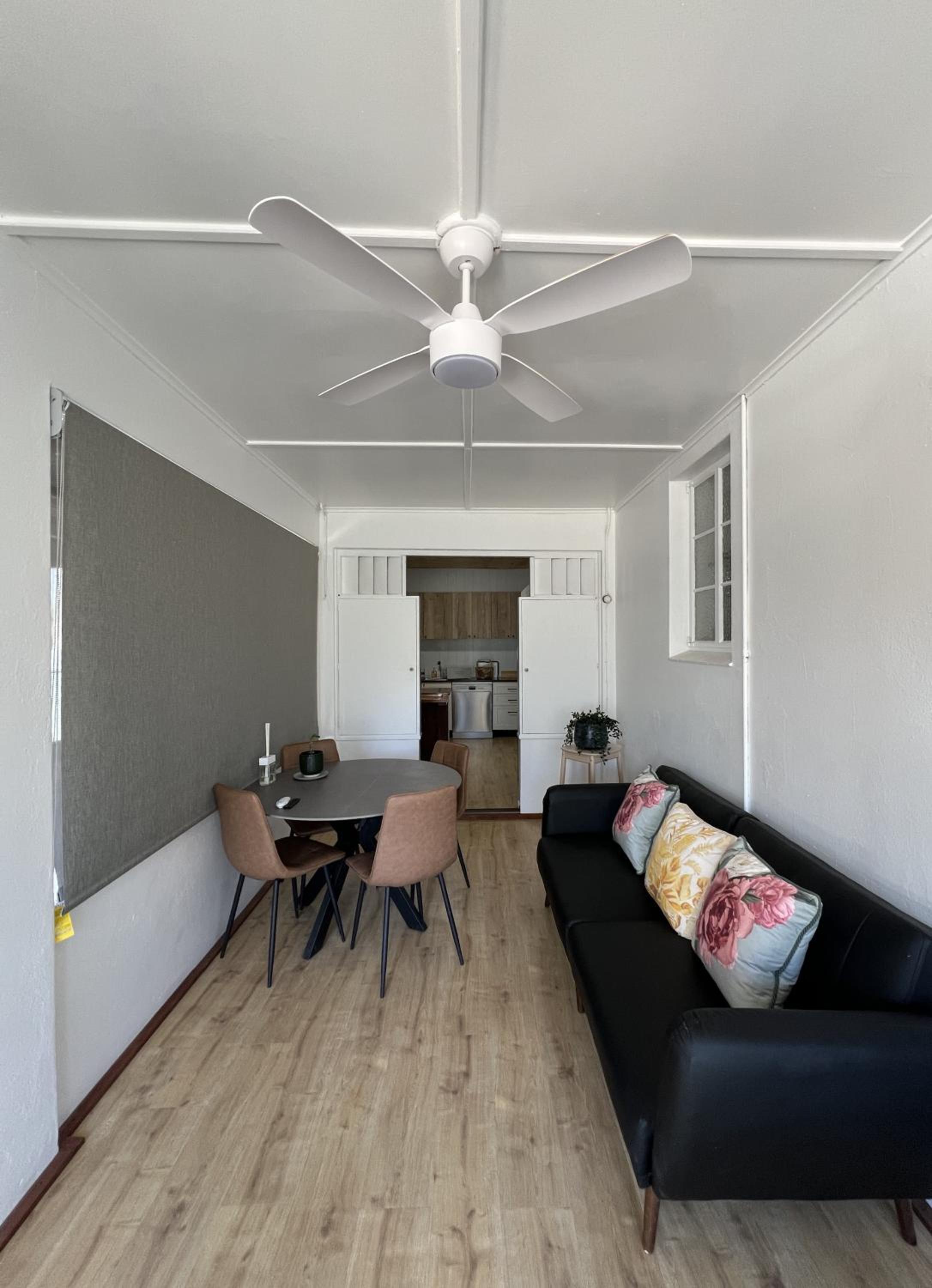 Family Room photo 3