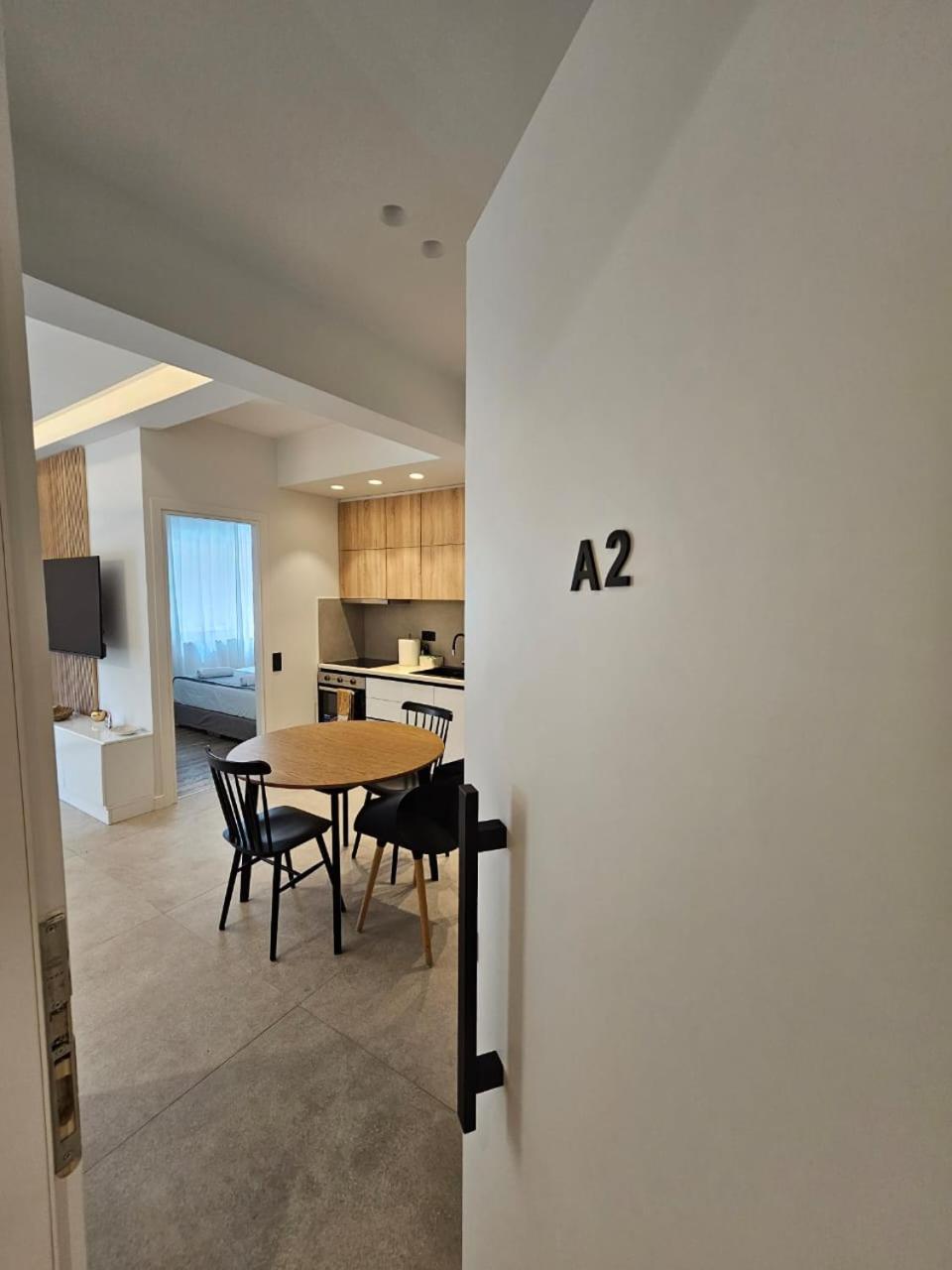 Two-Bedroom Apartment with Balcony photo 3