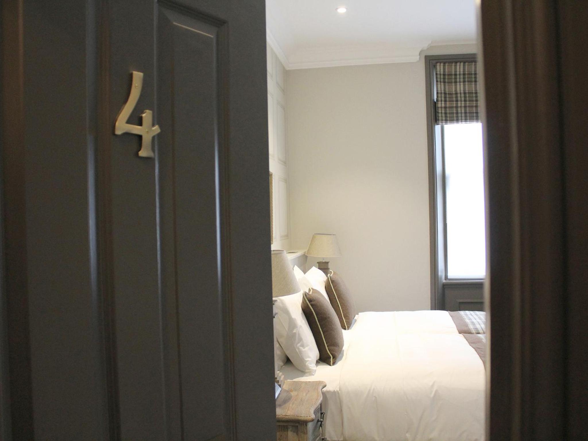 Large Double or Twin Room photo 3