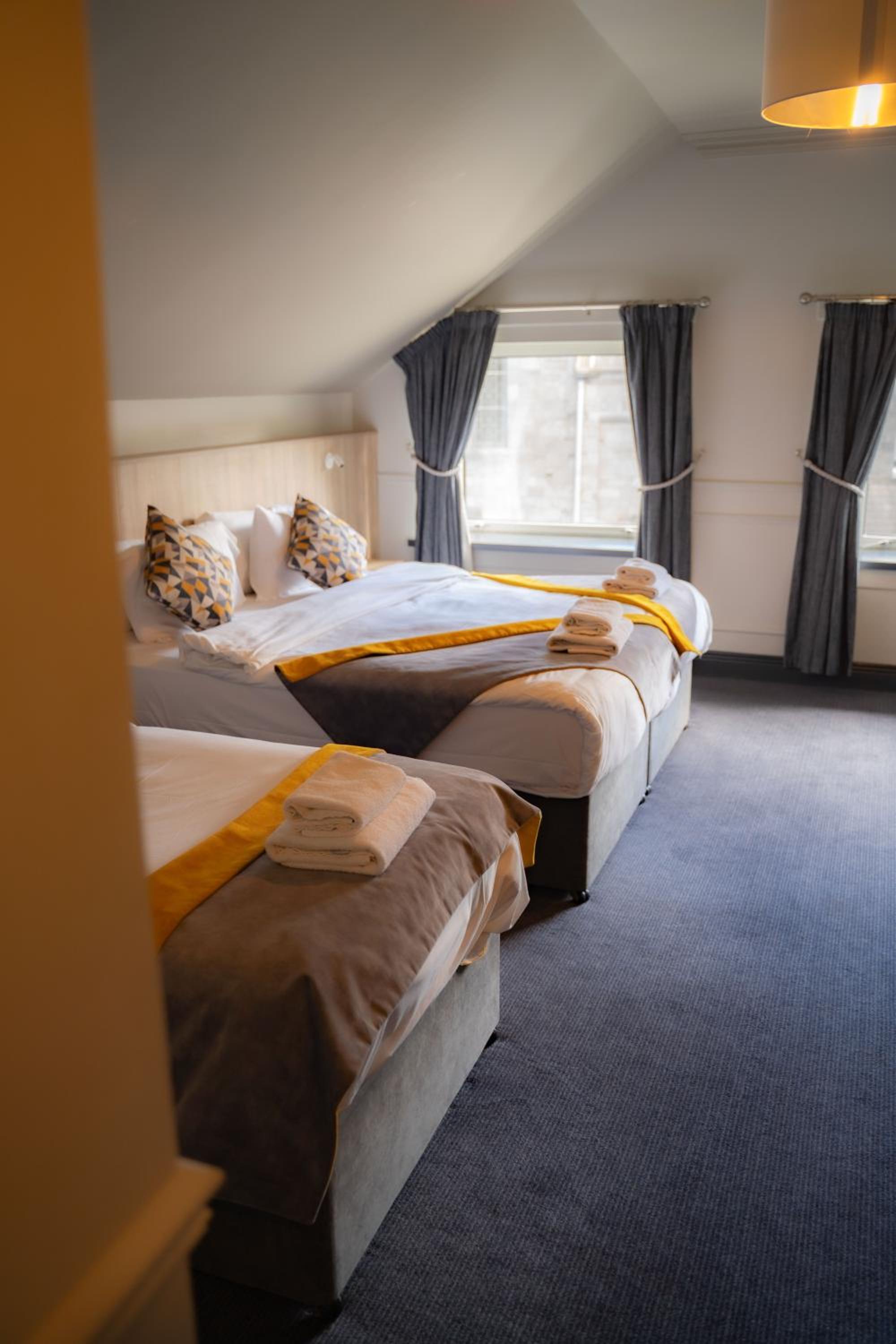 Quadruple Room - Photo 1