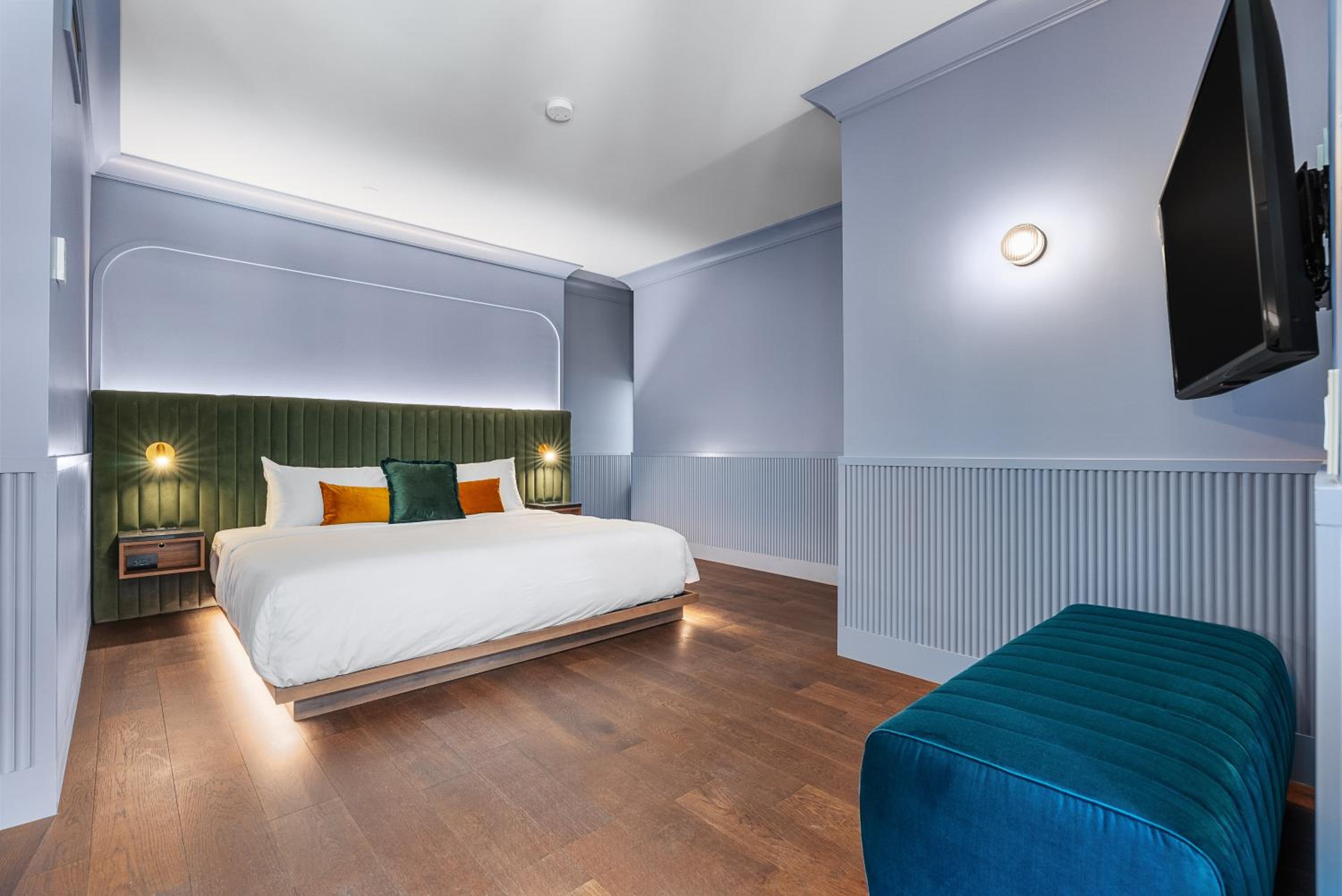 Deluxe Quadruple Room