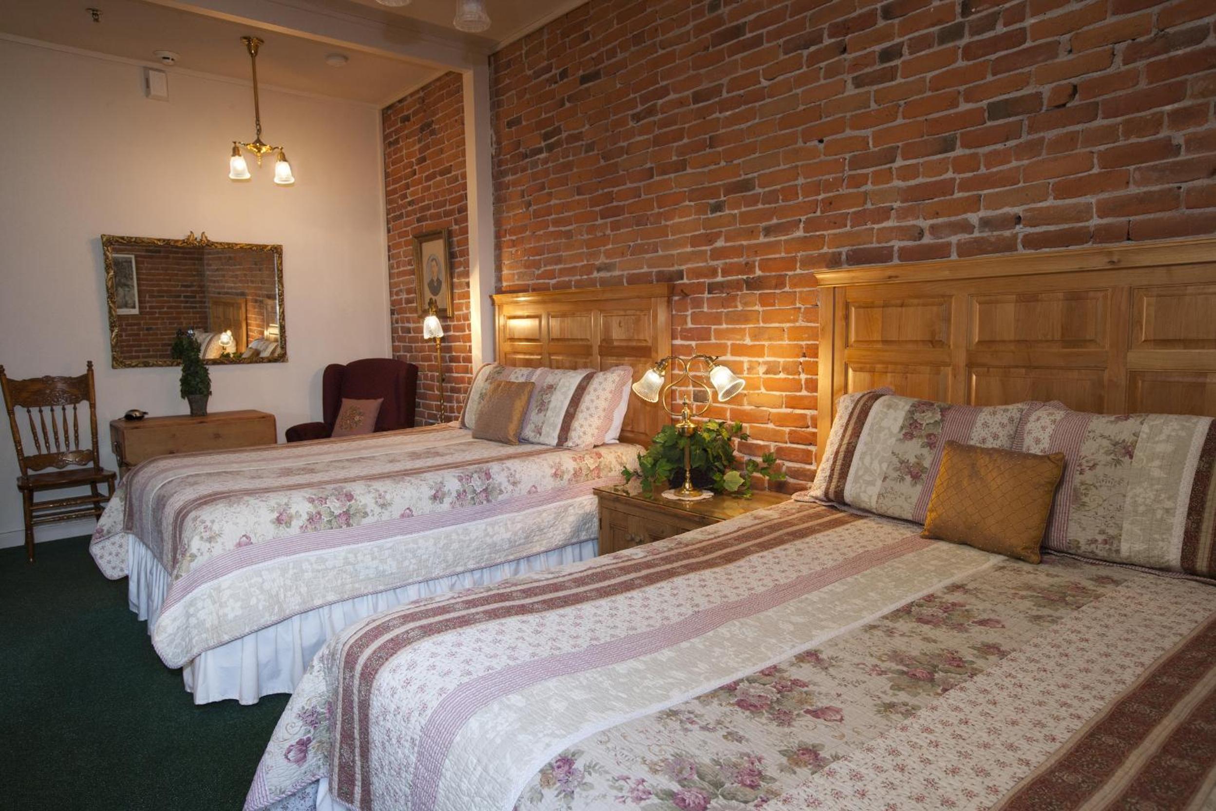 Ground Floor Suite (Pet Friendly)