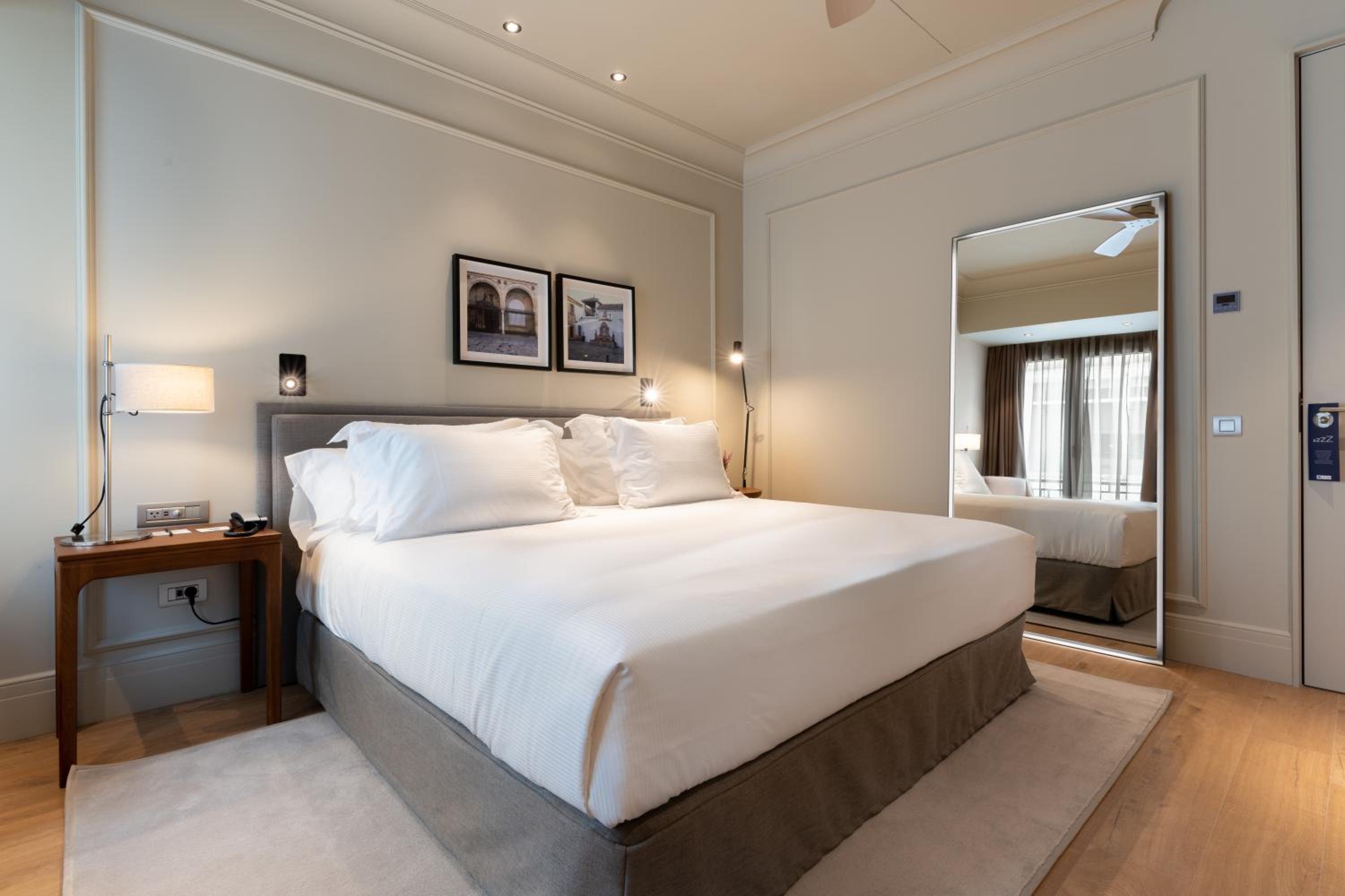 Habitación Doble o Twin con Vista a la Ciudad
