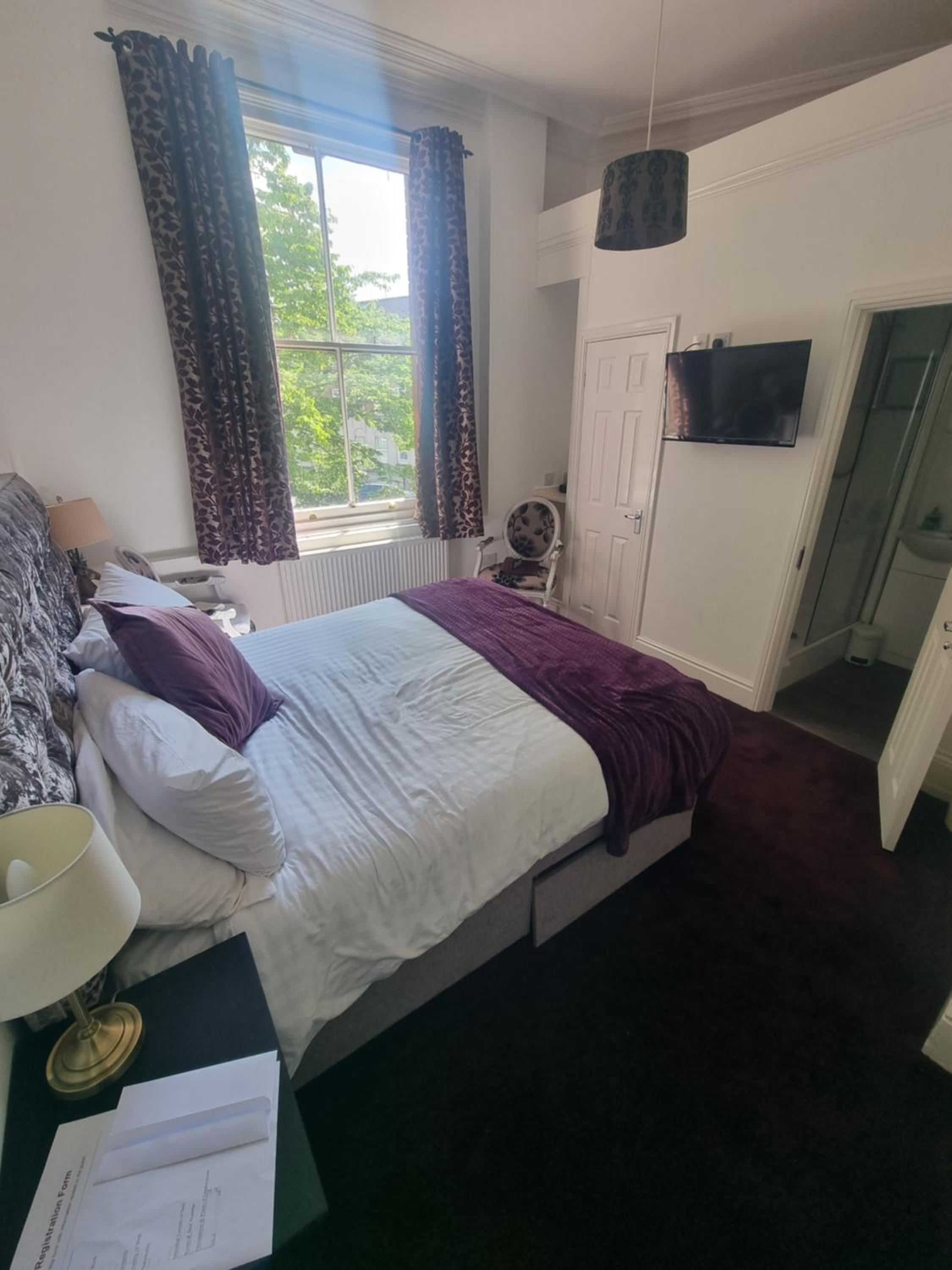Double Room - Photo 3