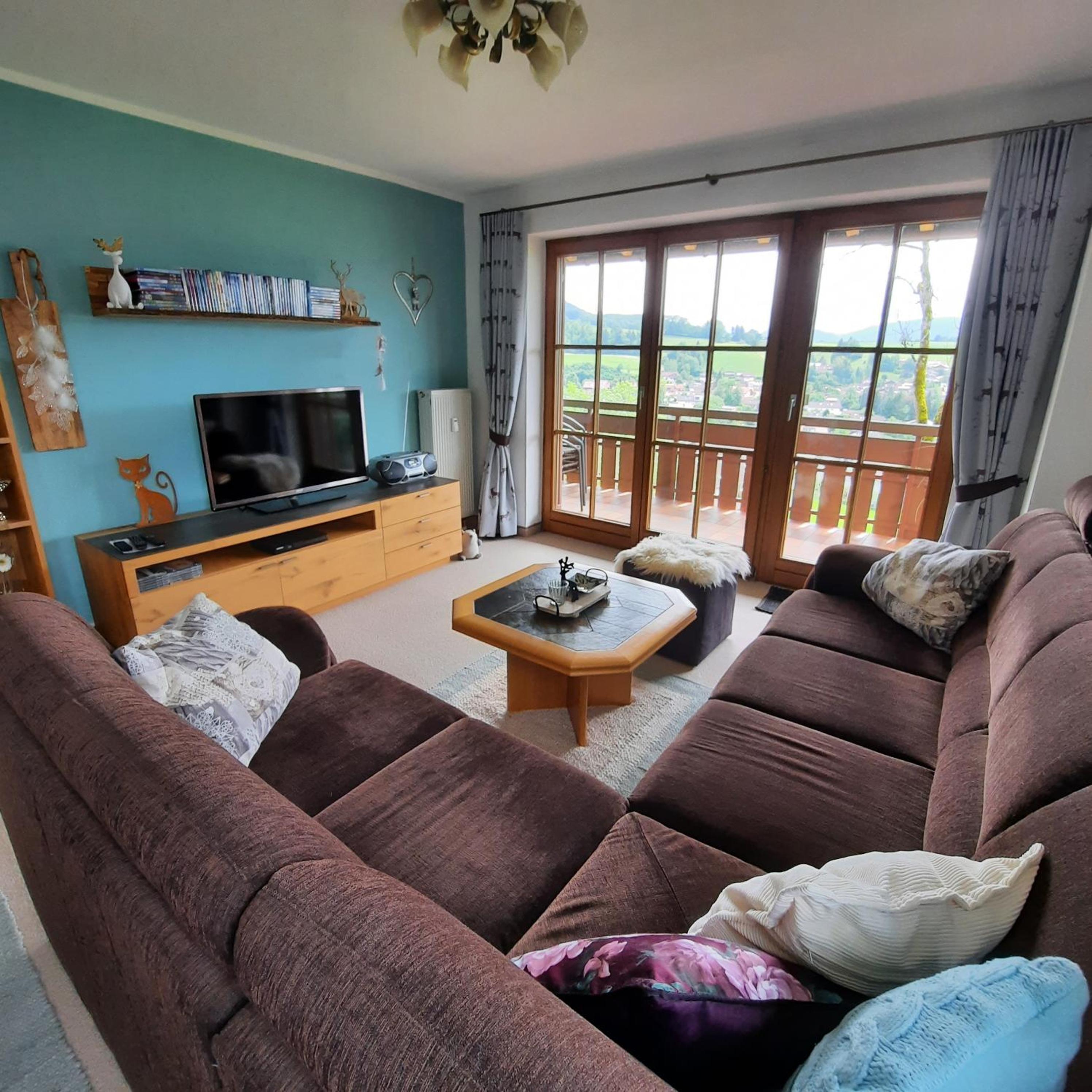 Two-Bedroom Deluxe Apartment with Balcony