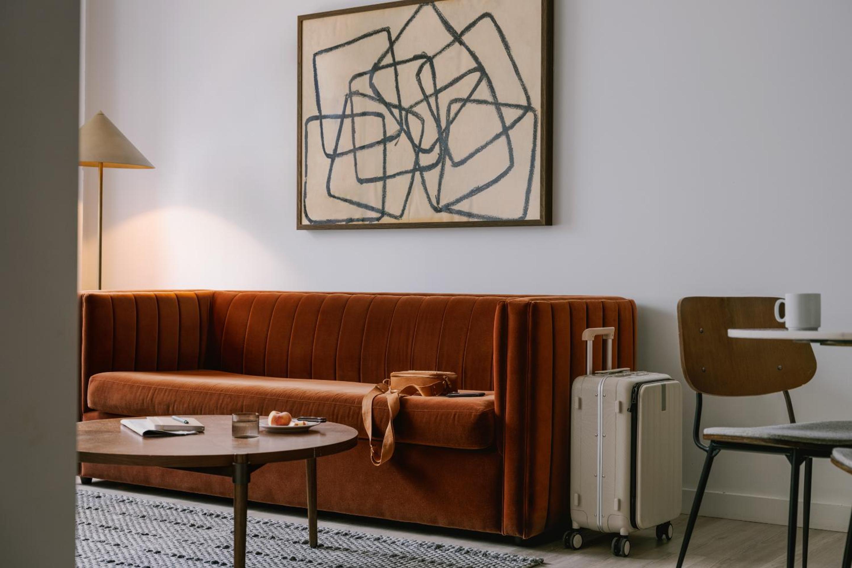 One‑Bedroom Apartment - Photo 3