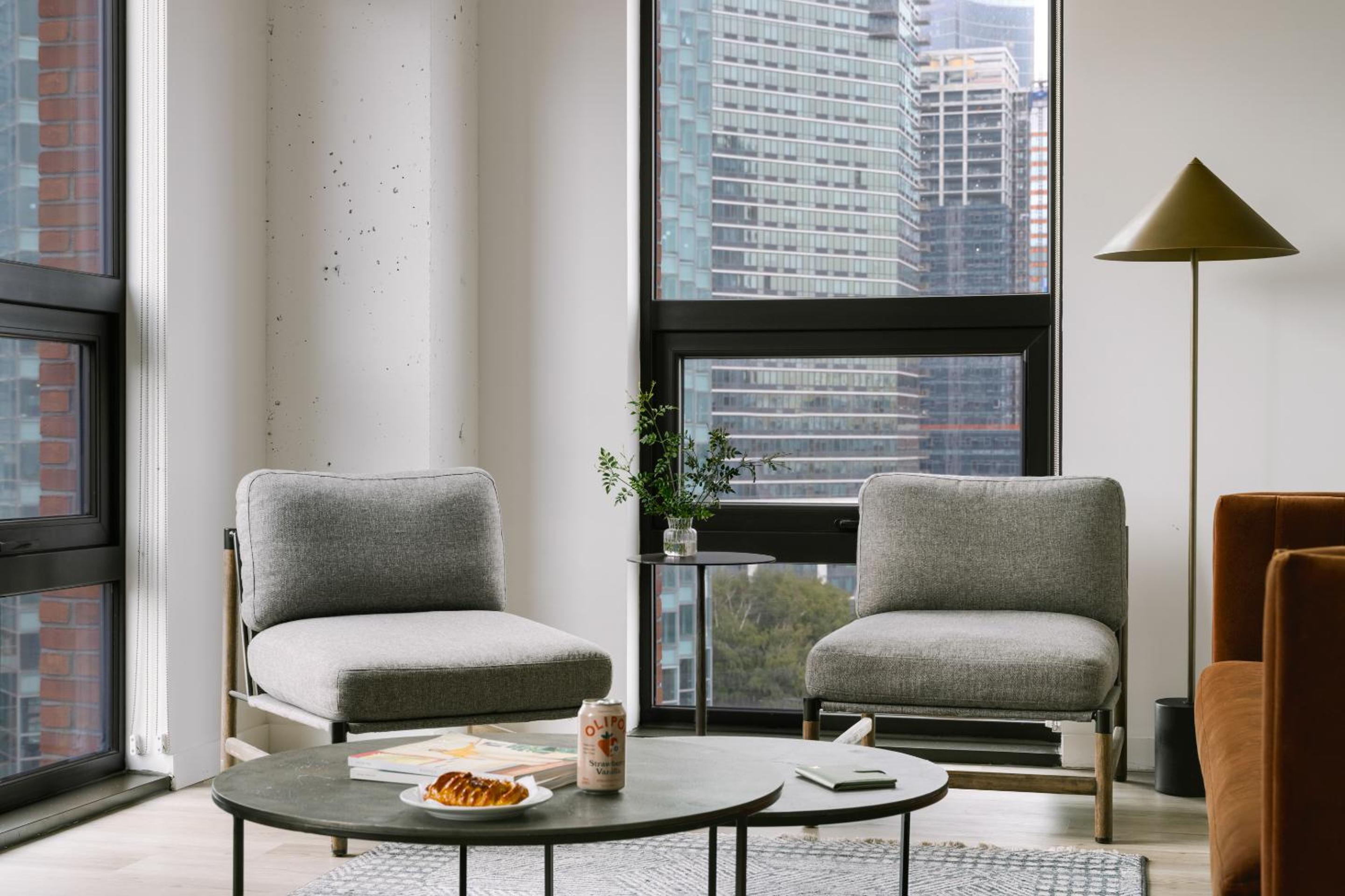 2 Bedroom Apartment, City view - Photo 7