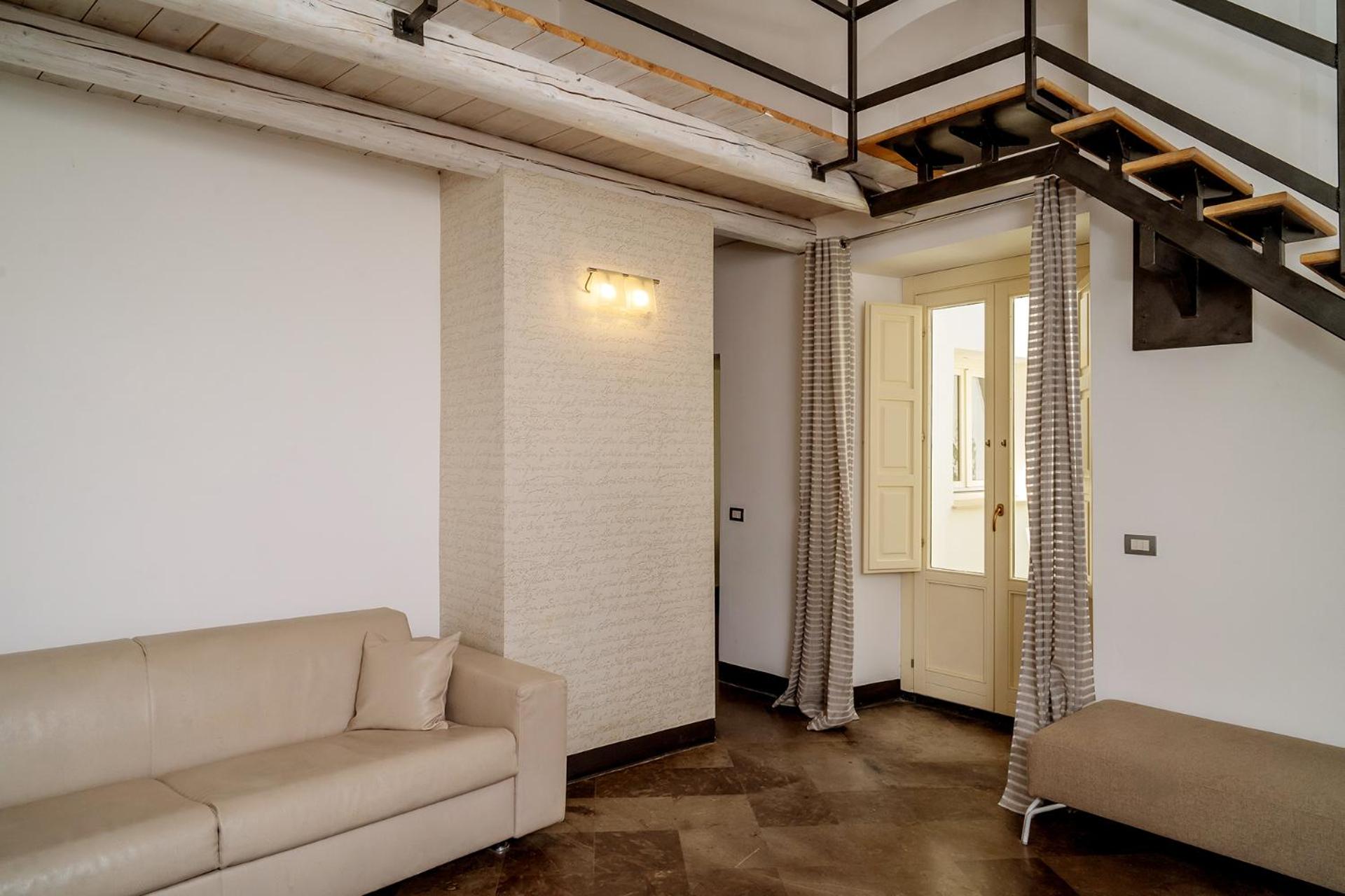 Deluxe Room - Photo 2
