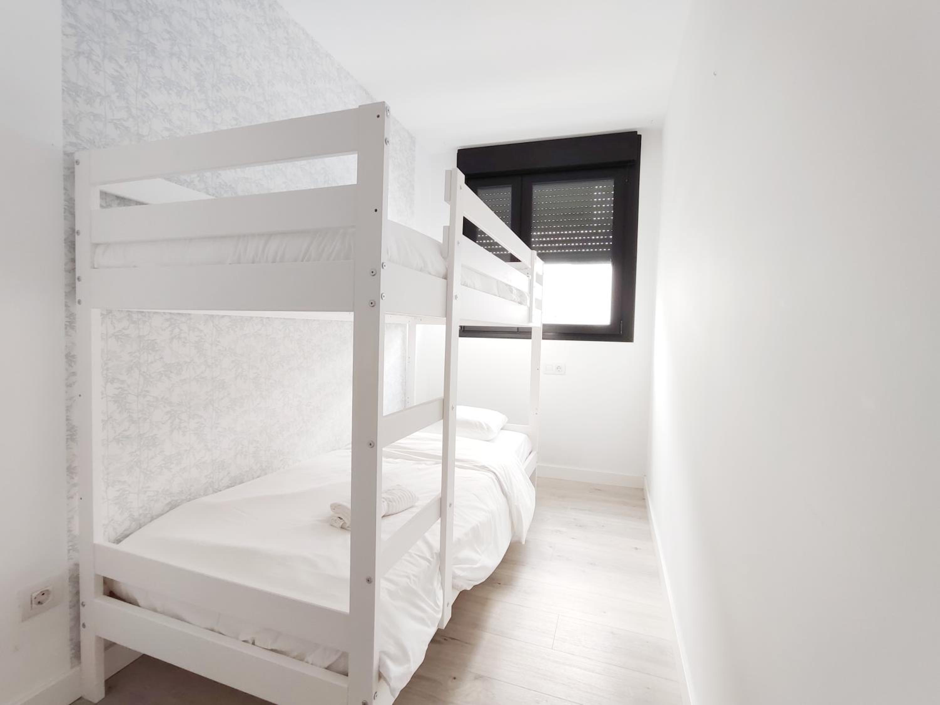 Apartamento de tres habitaciones con vista al mar