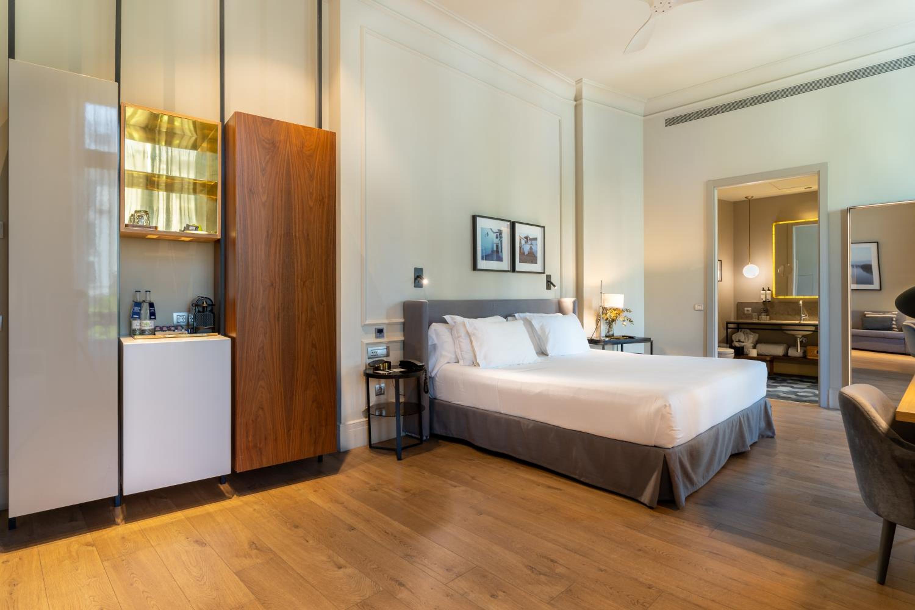 Junior Suite - Photo 2
