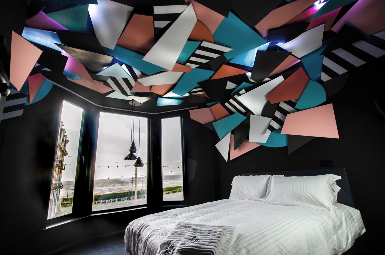 Deluxe Double Room with Sea View - Photo 7