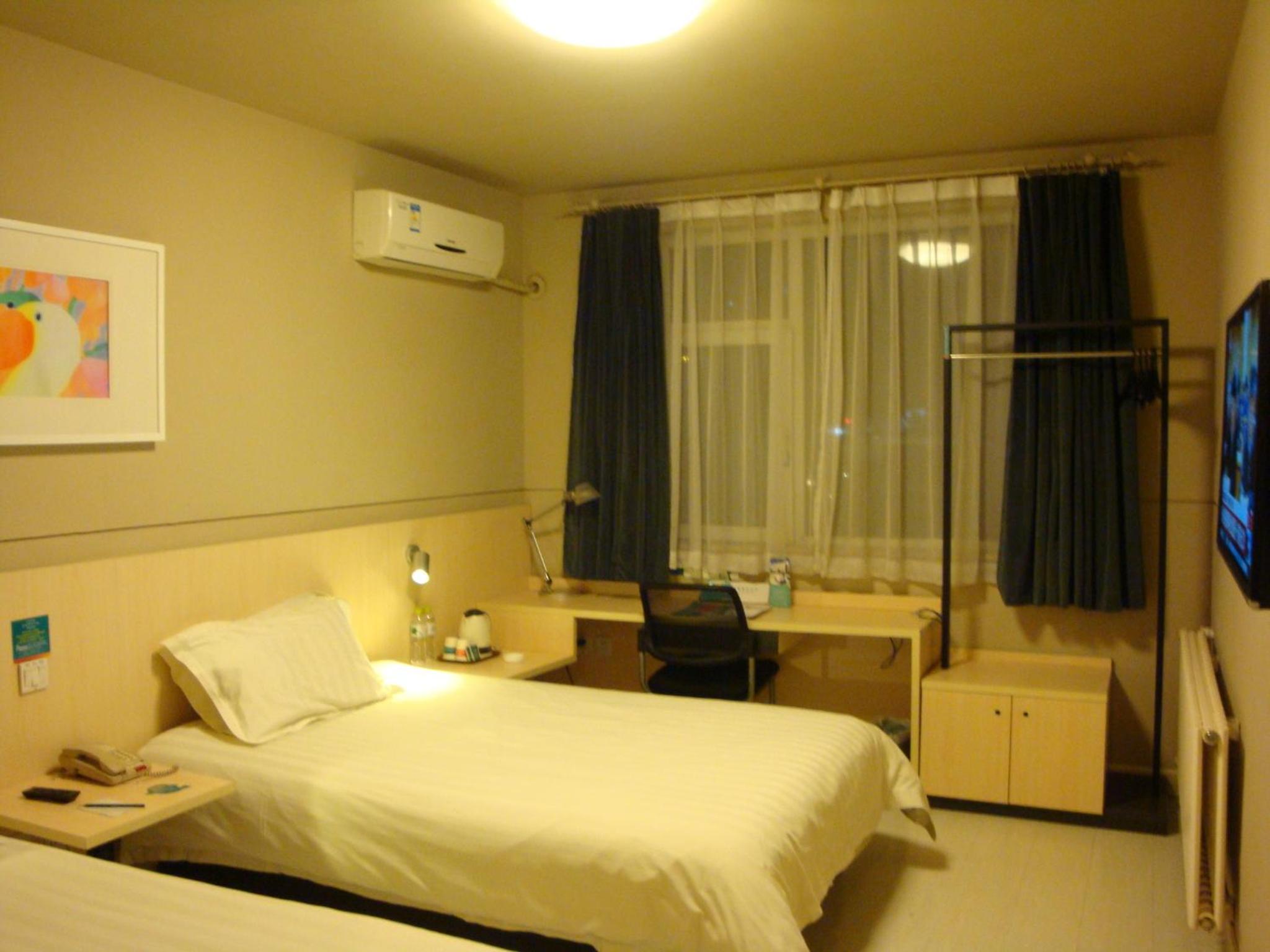 Standard Twin Room B photo 2
