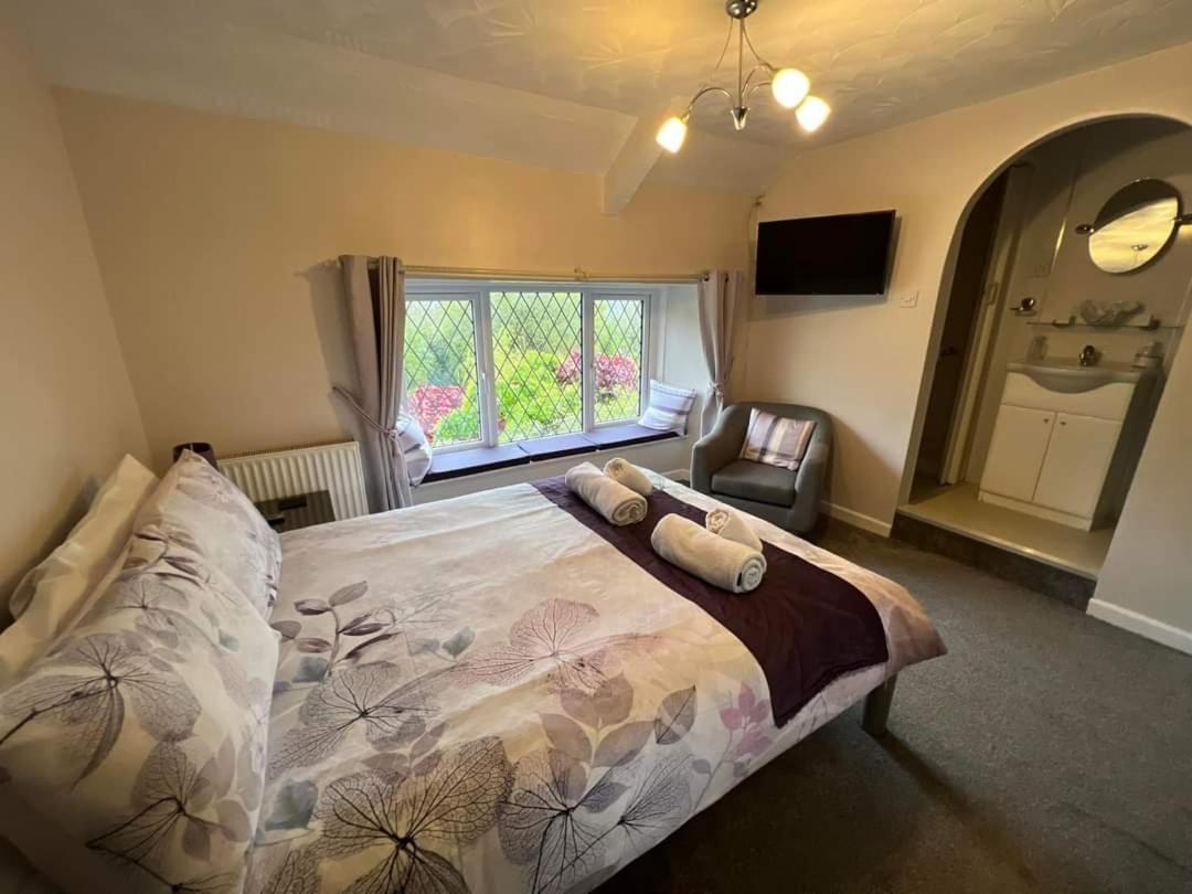 Double or Twin Room - Photo 21