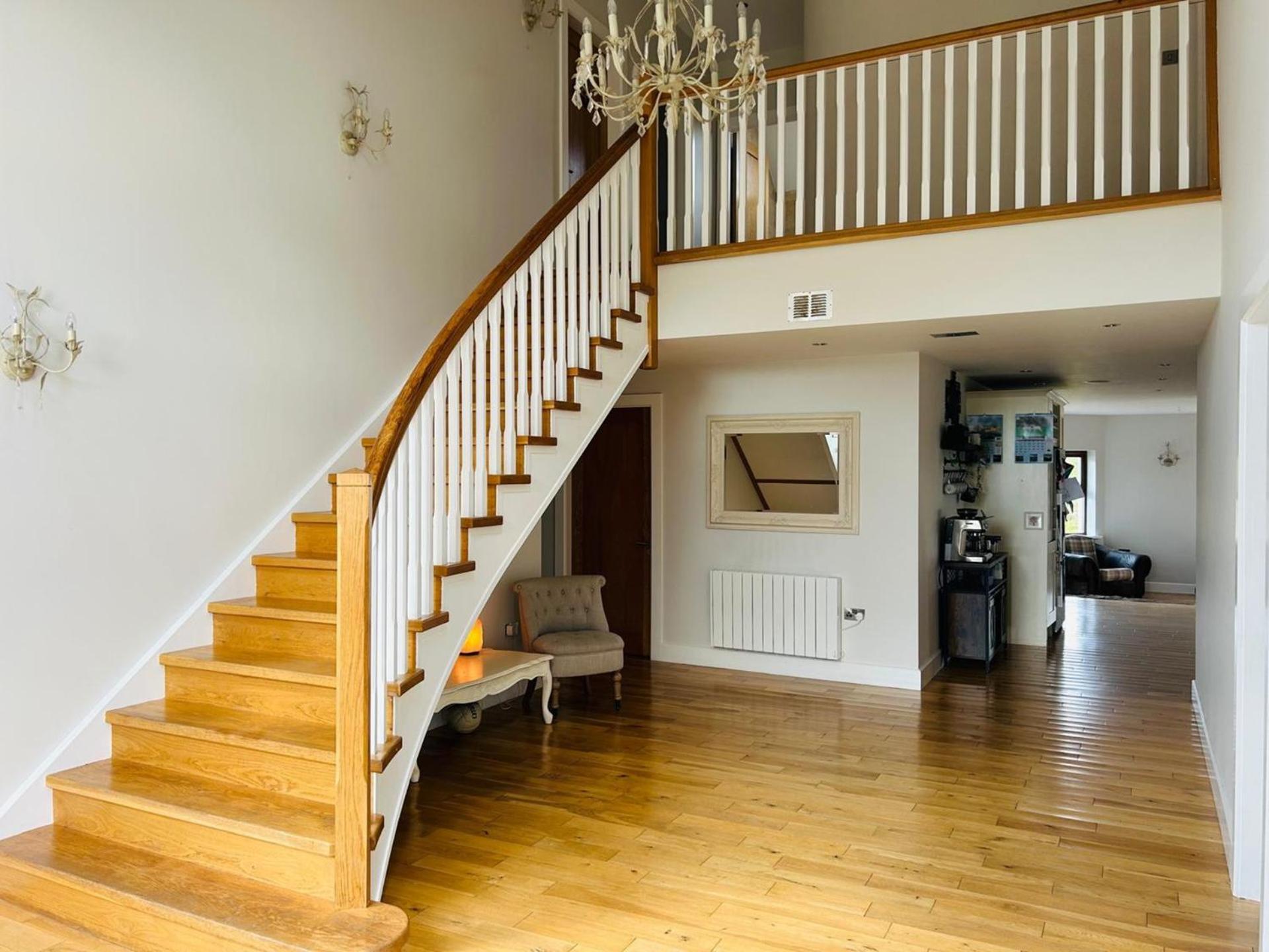 Four-Bedroom House photo 3