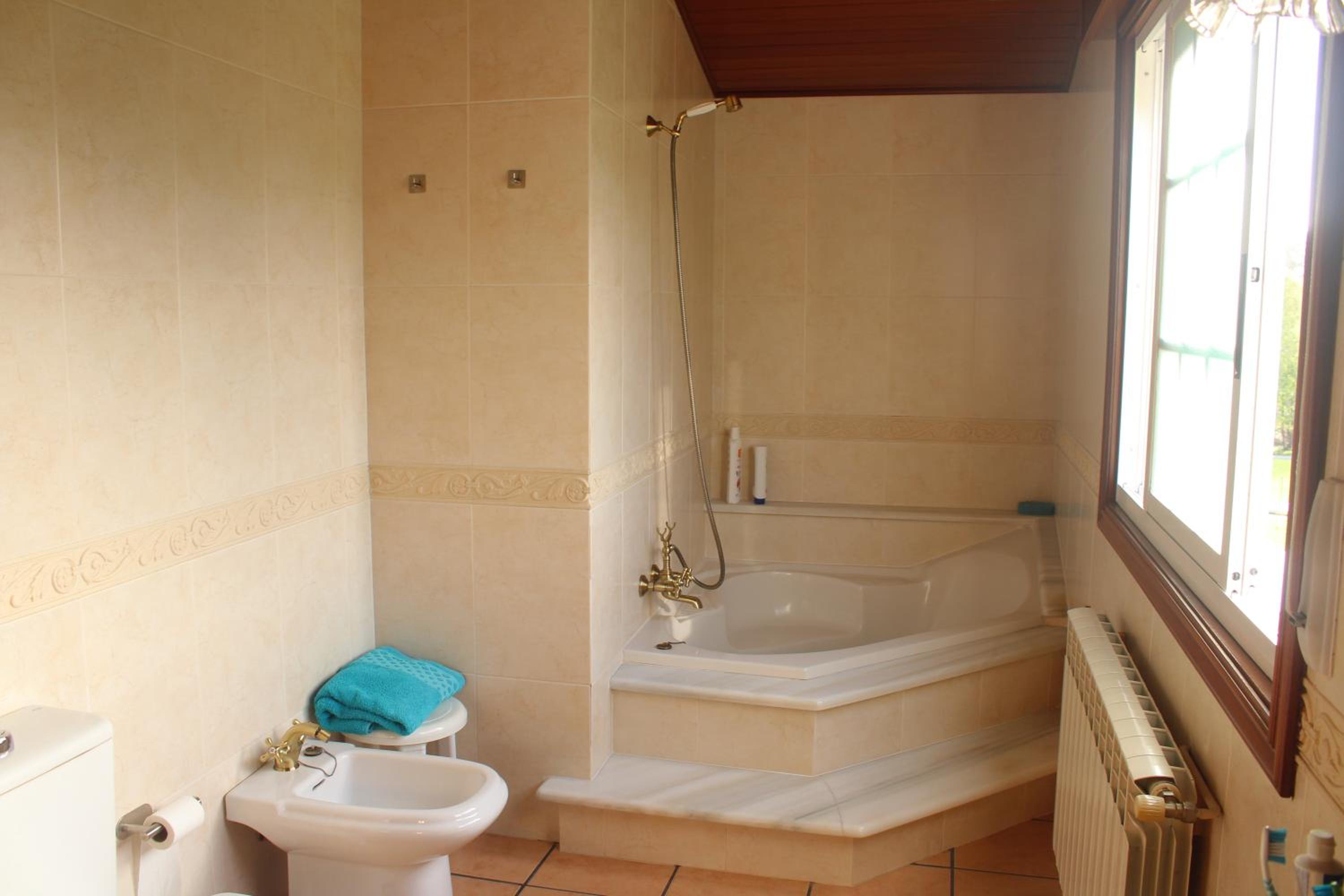 Three-Bedroom House photo 2