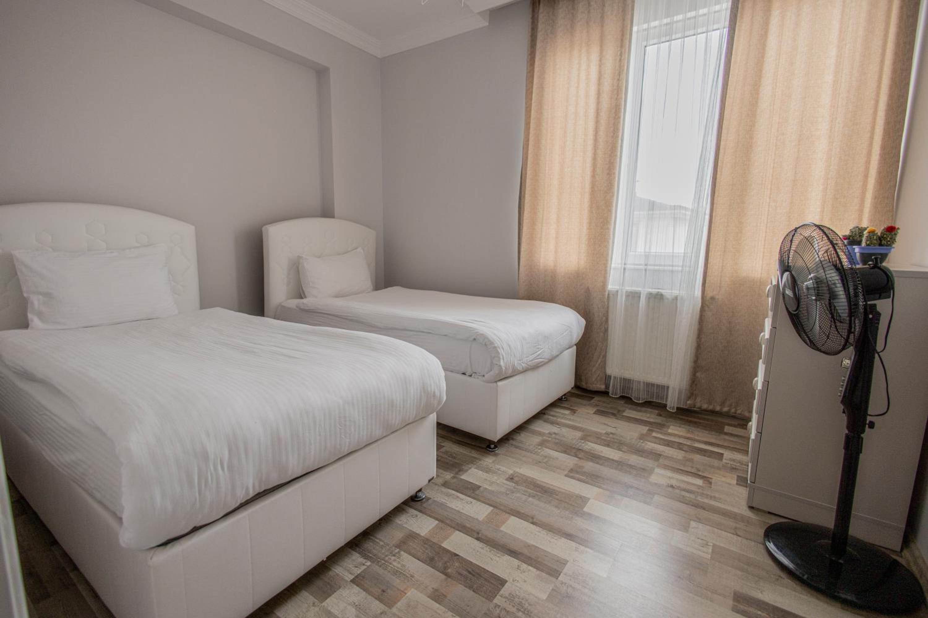 Three-Bedroom Villa - Photo 3