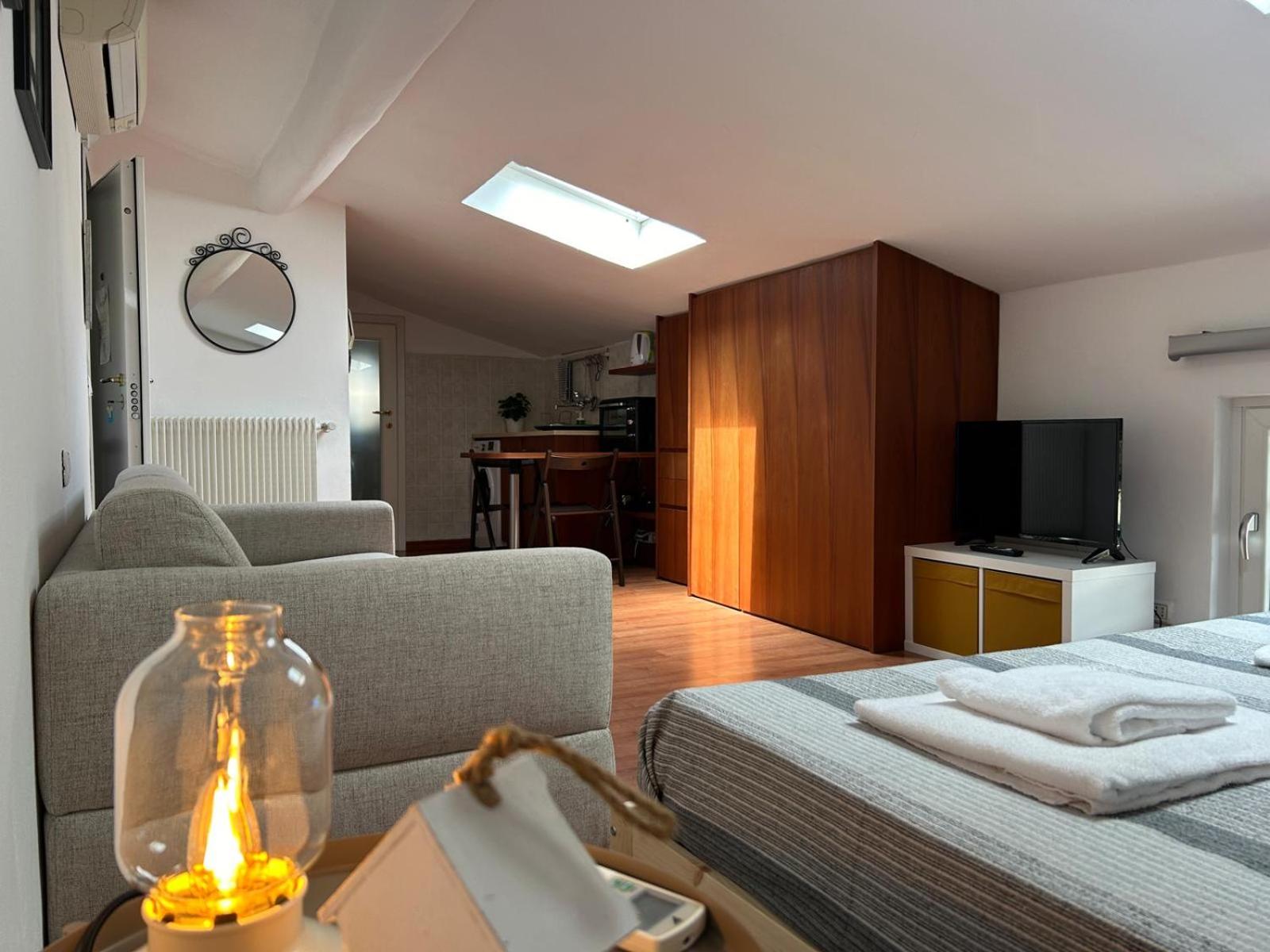 Studio Apartment