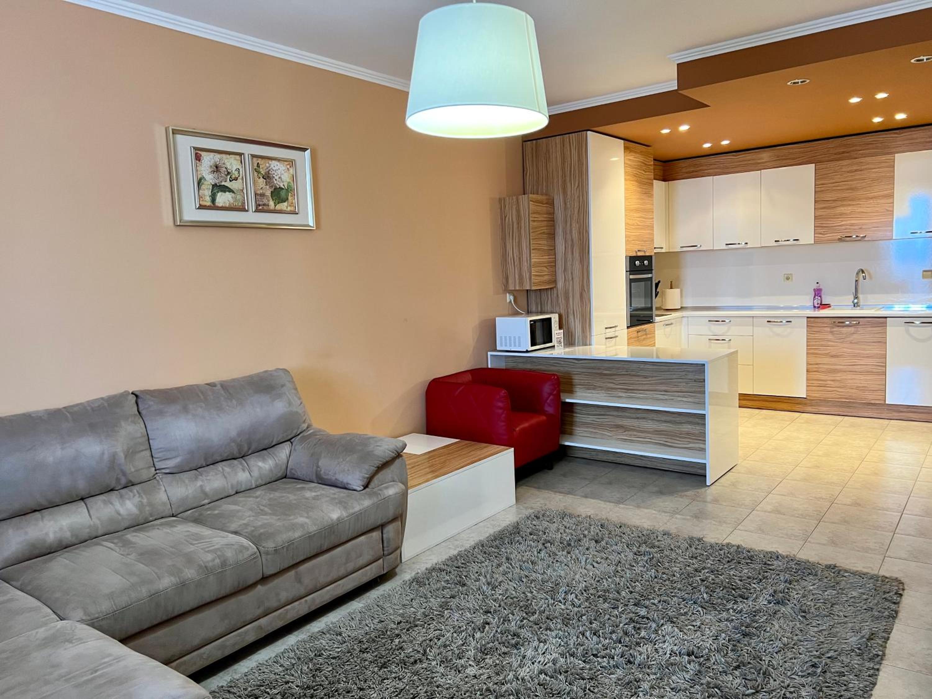 Three-Bedroom Apartment photo 2