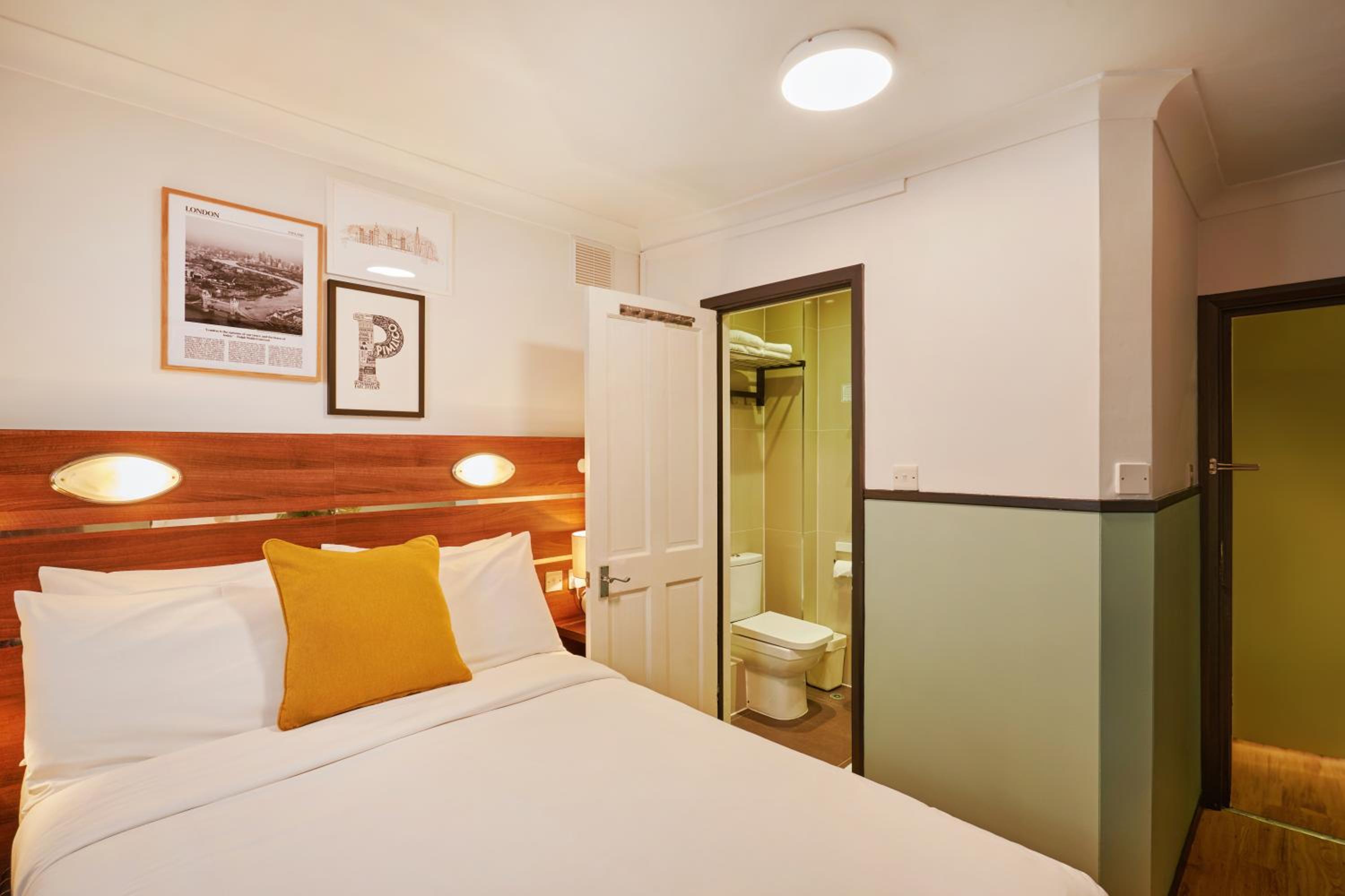 Double Room photo 3