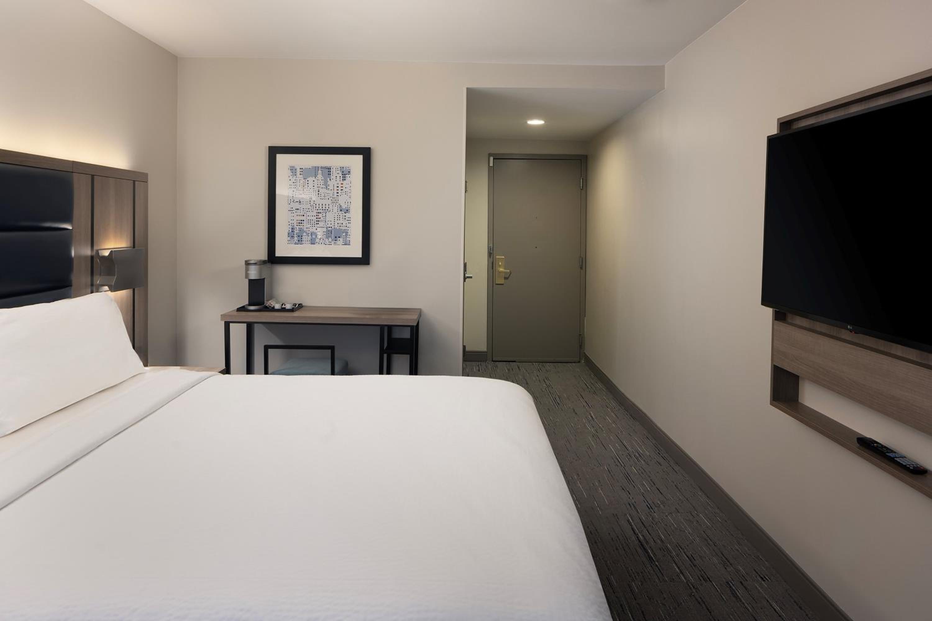 Standard King Room with Mobility Accessible Roll-In Shower