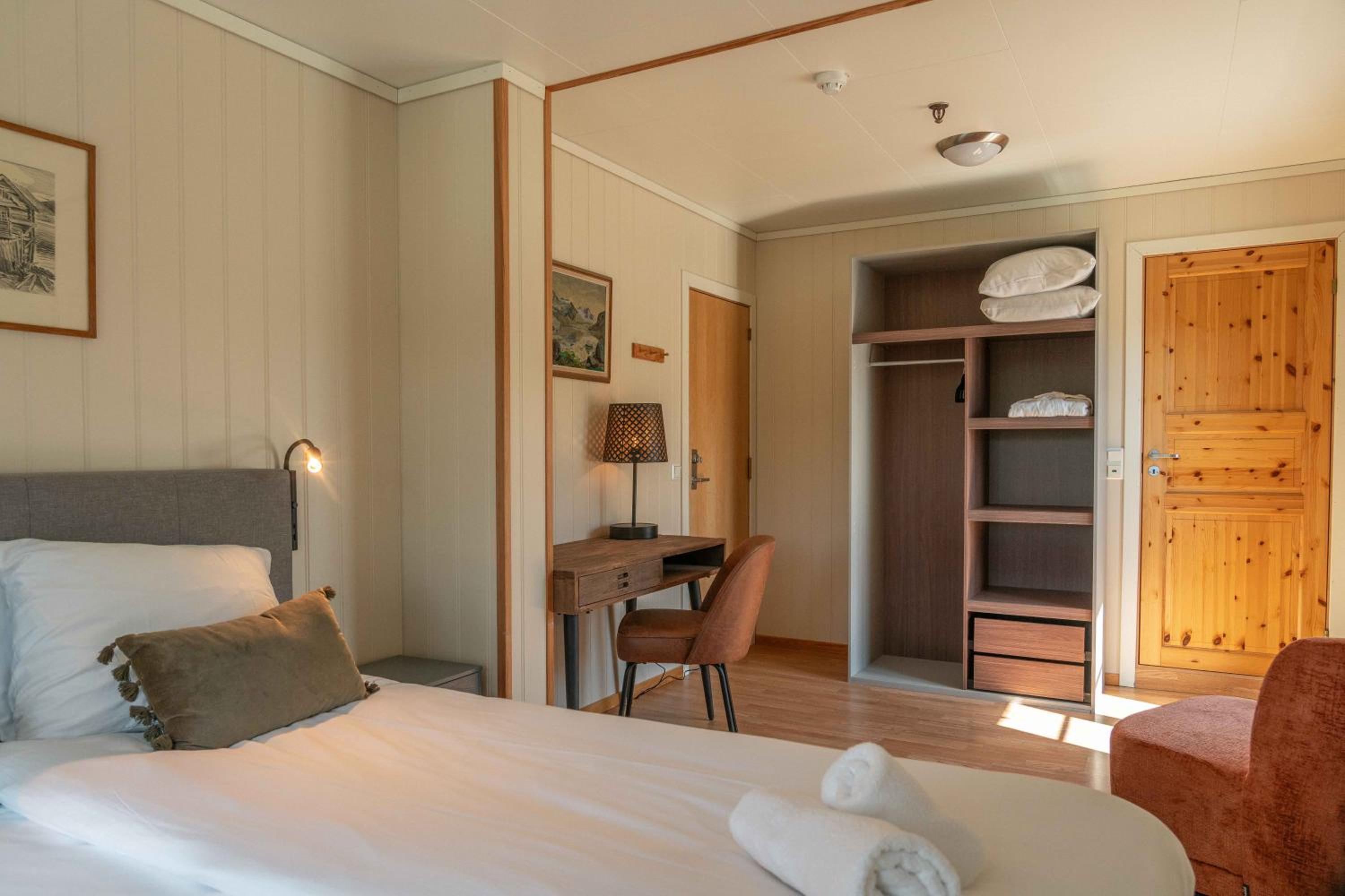 Standard Twin Room photo 3